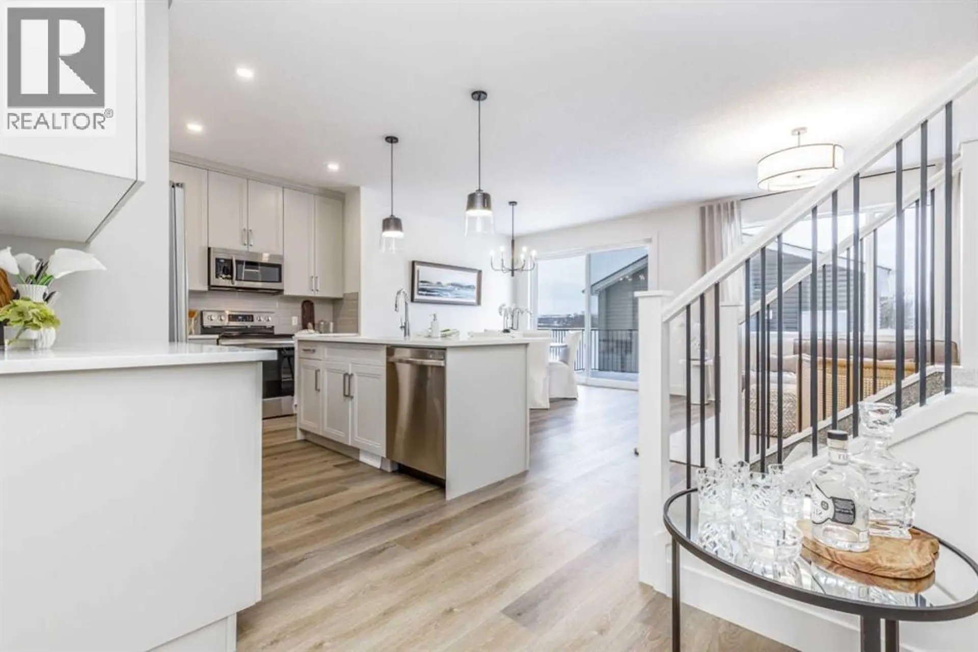 546 RIVERCREST VIEW - Image 2