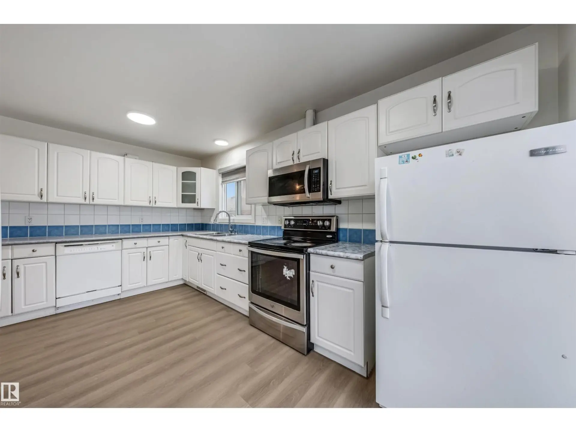 2831 36 ST NW - Image 6