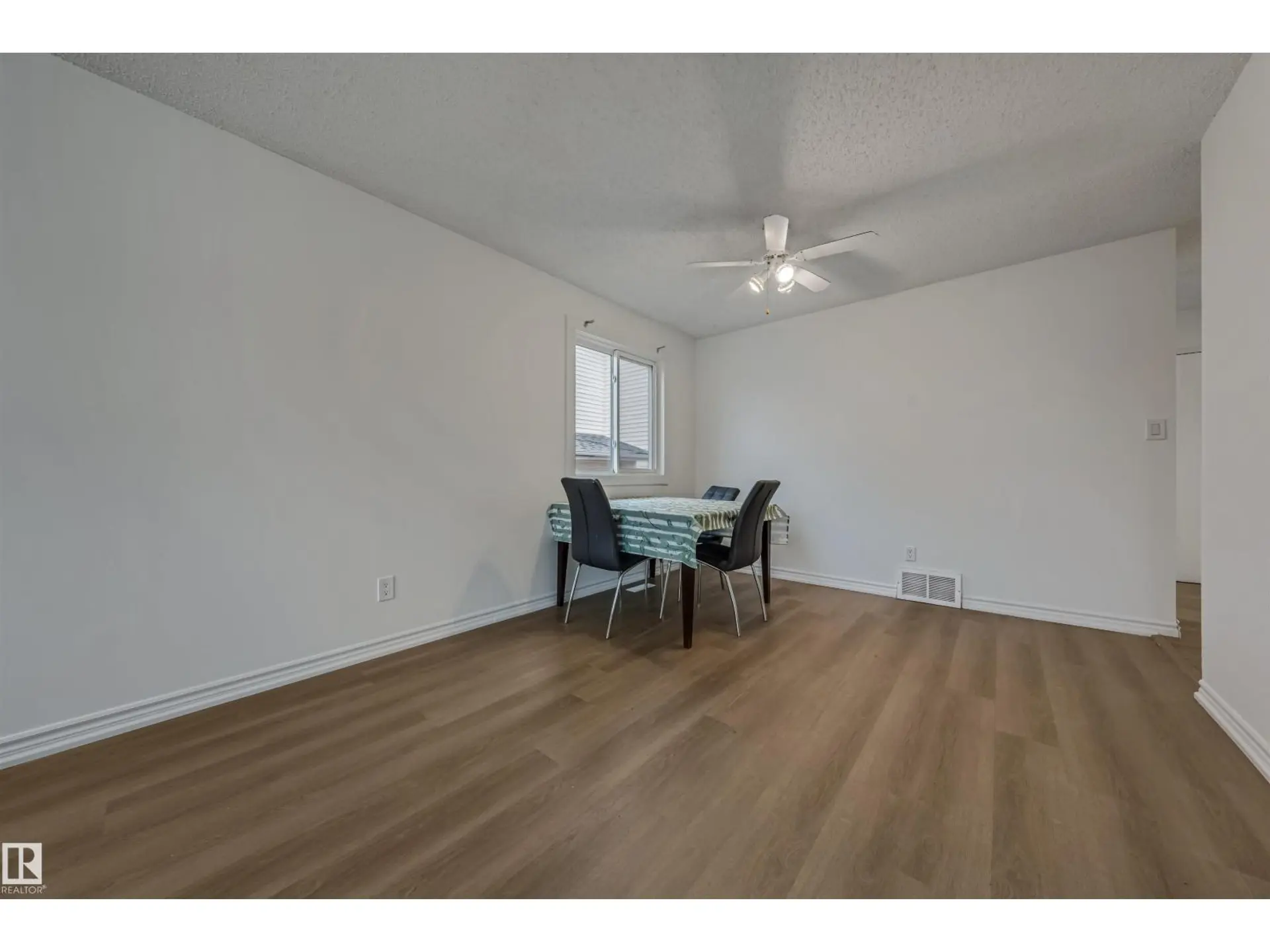 2831 36 ST NW - Image 9