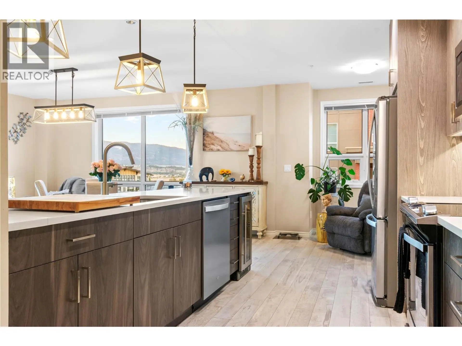 Property at #1002 3388 SKAHA LAKE ROAD, Penticton, BC