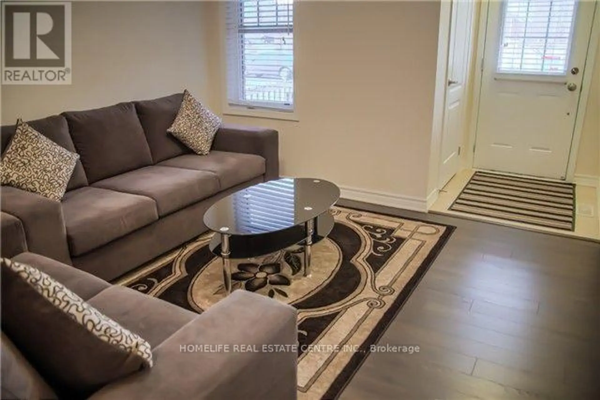 45 LOTHBURY DRIVE - Image 3