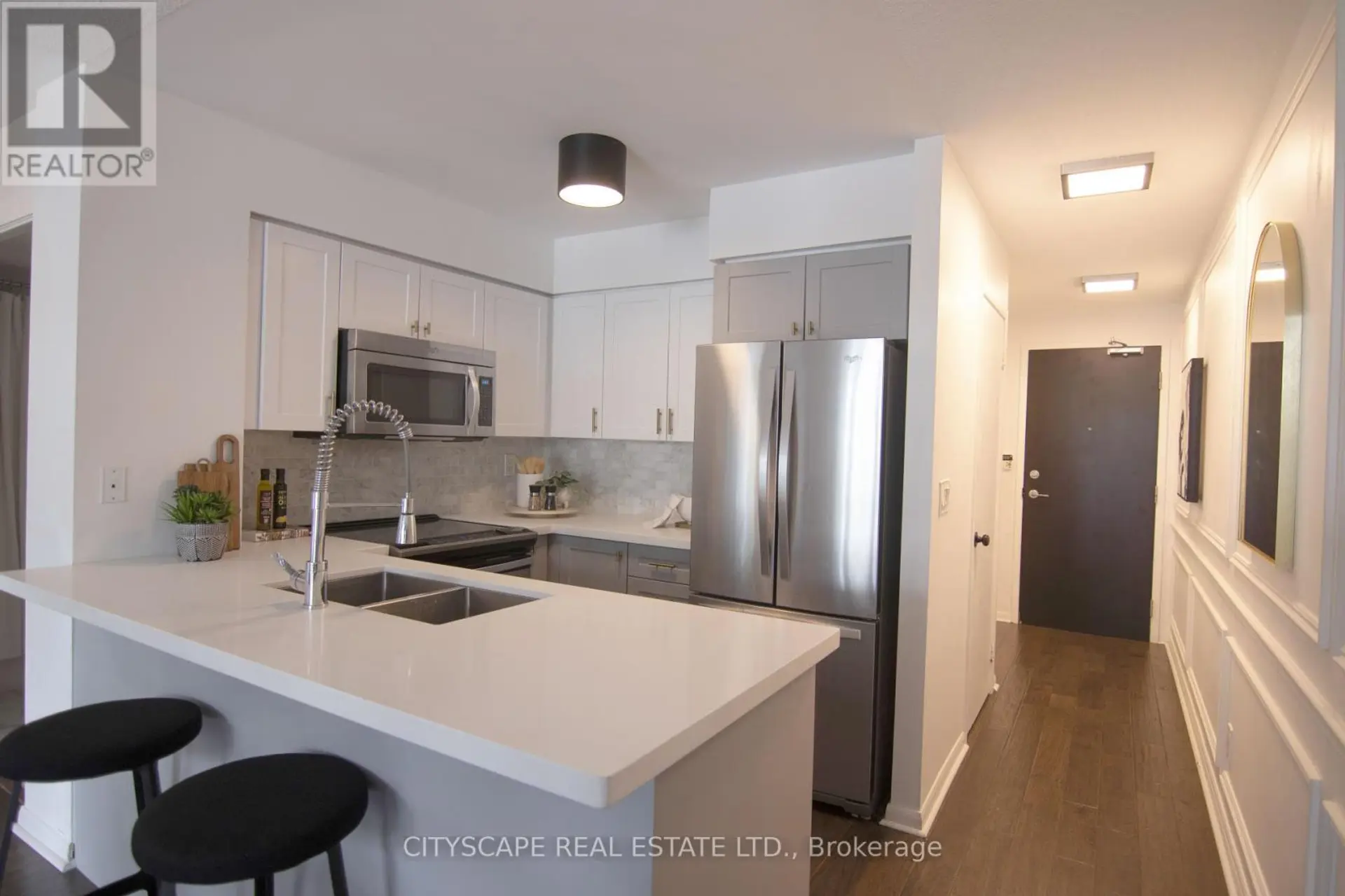 #322 231 FORT YORK BOULEVARD - Image 3