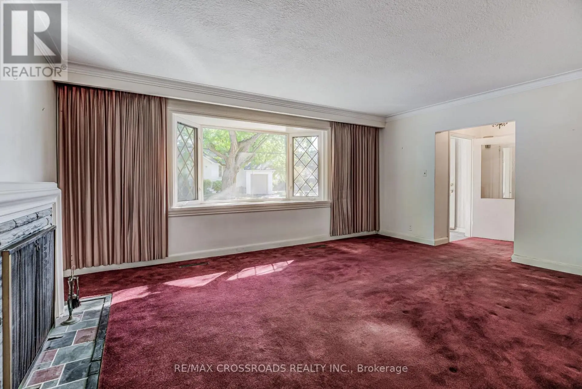 156 FLORENCE AVENUE - Image 4