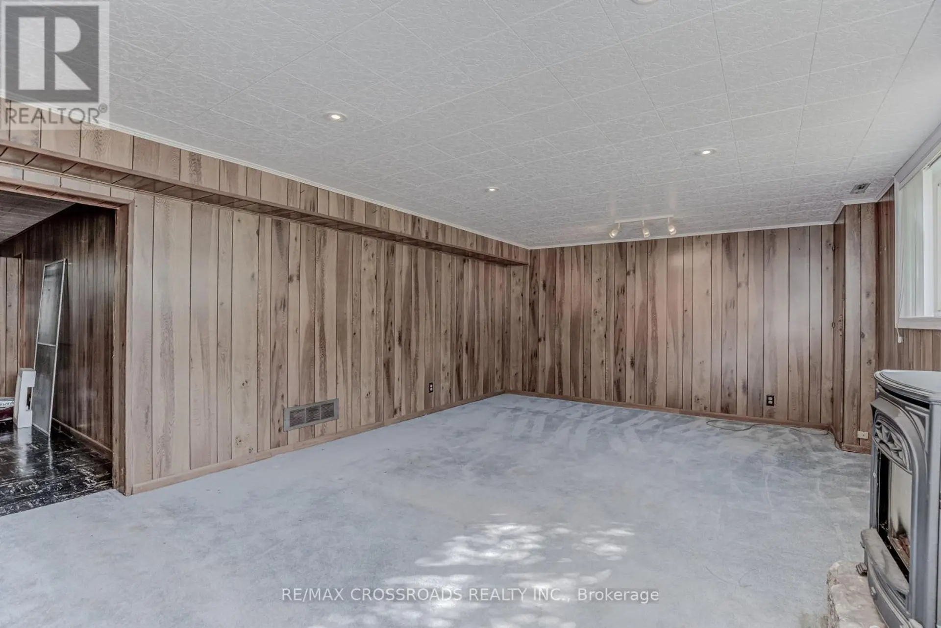 156 FLORENCE AVENUE - Image 9