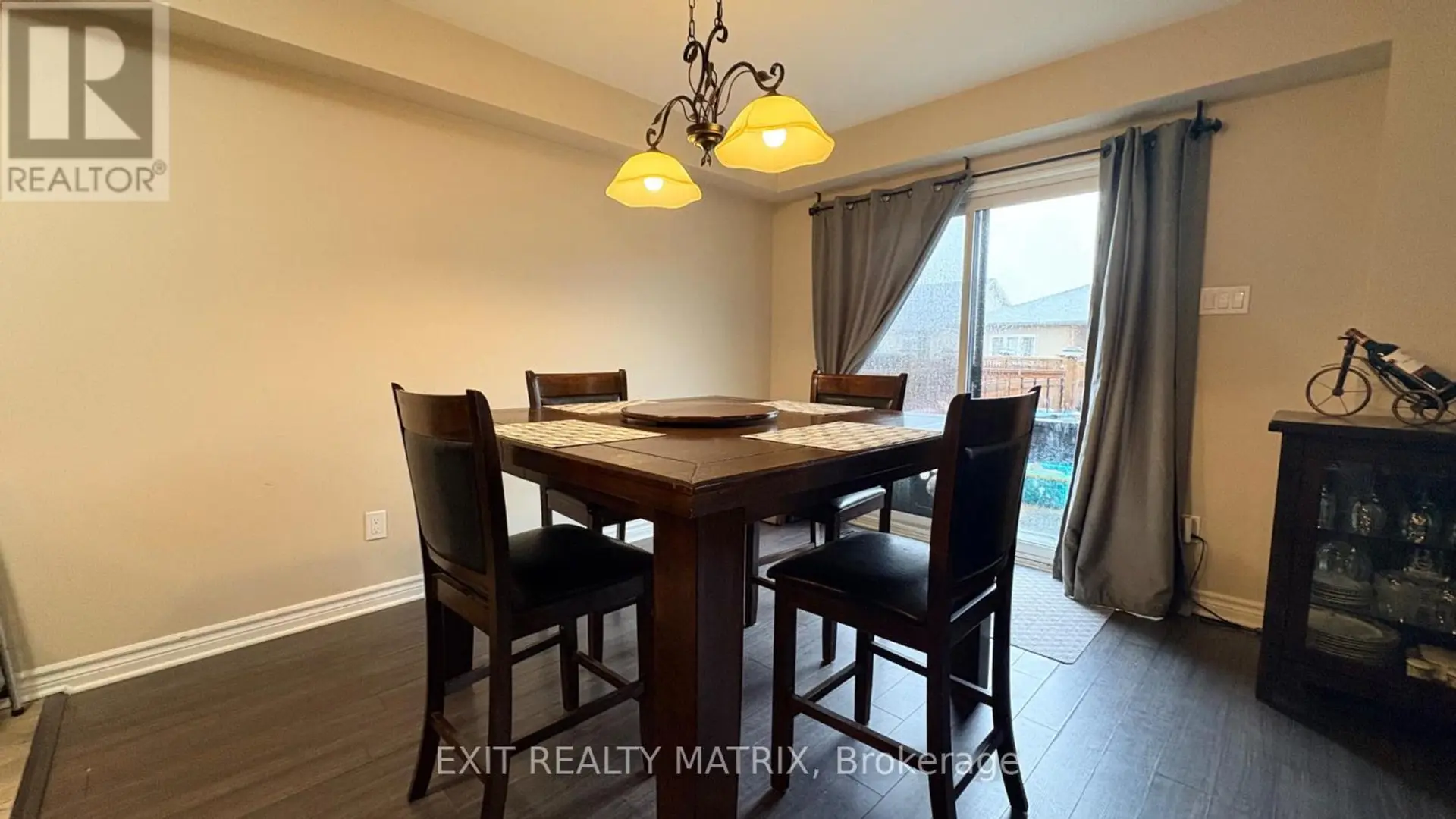 371 TRILLIUM CIRCLE S - Image 3