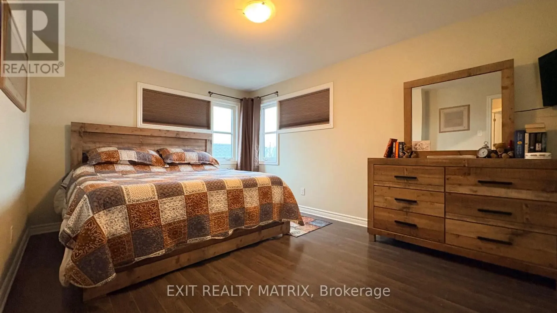 371 TRILLIUM CIRCLE S - Image 6