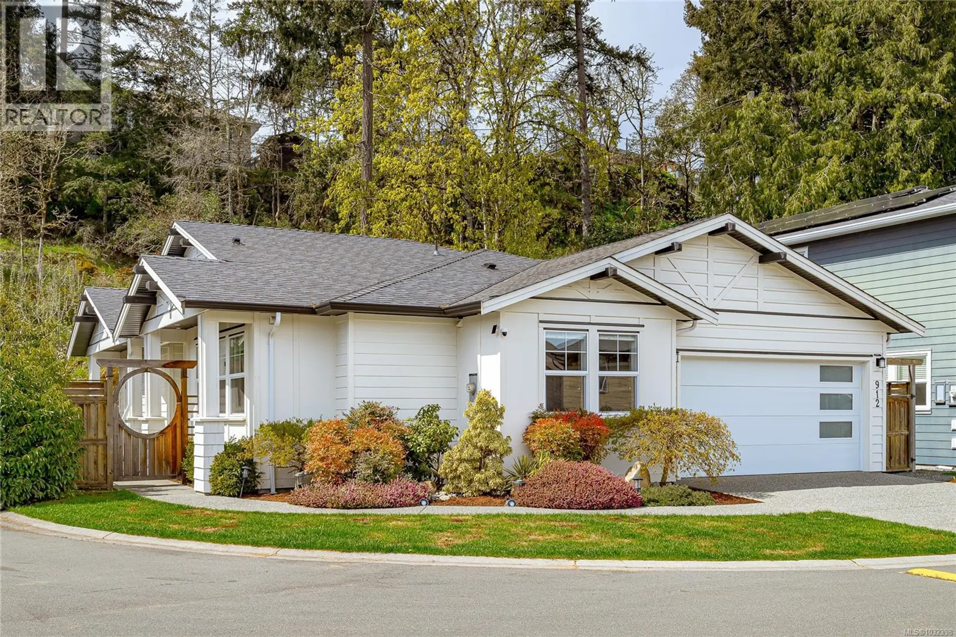 Property at 912 Randall Pl, Langford, BC