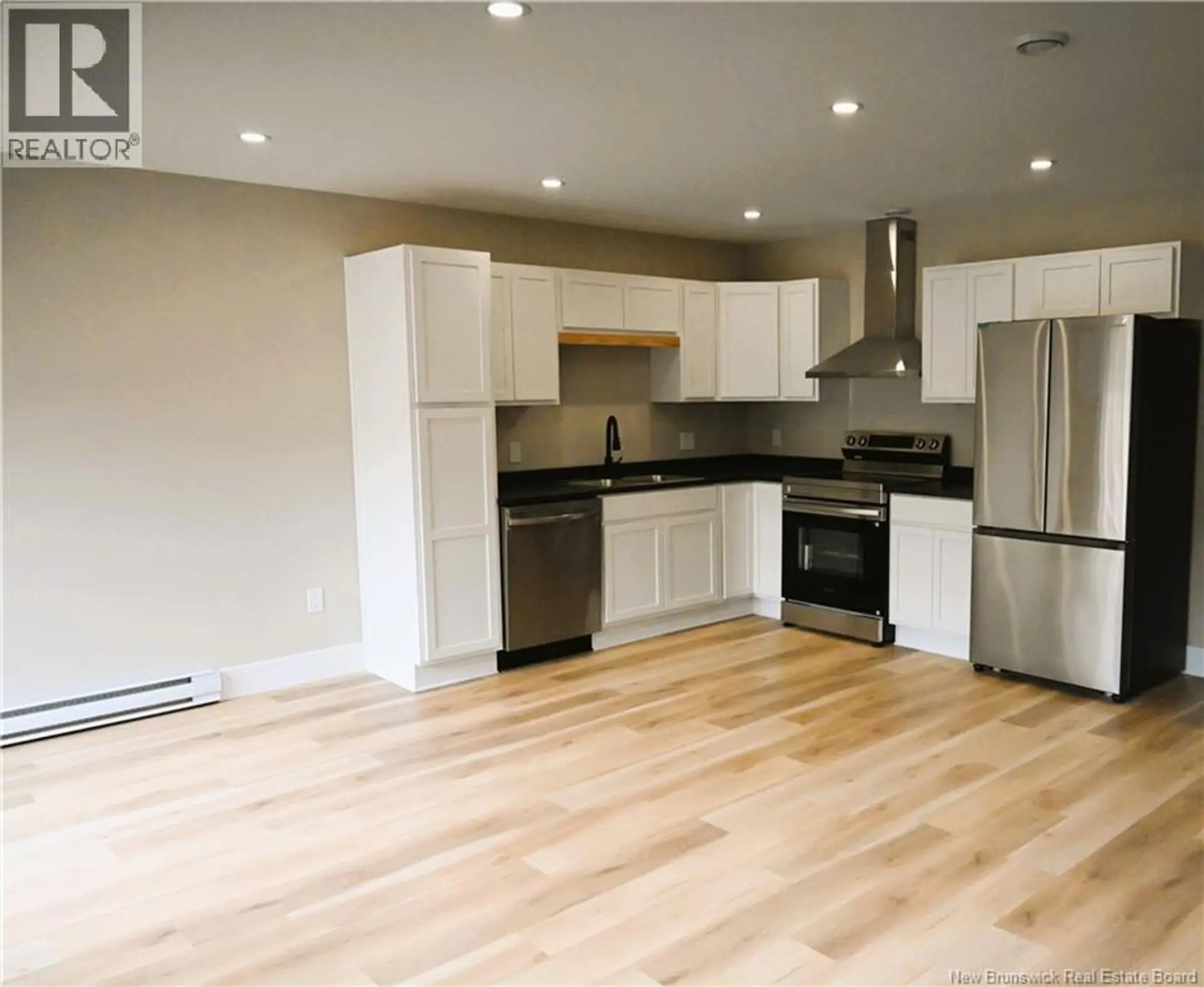 177 ARLINGTON CRESCENT - Image 5