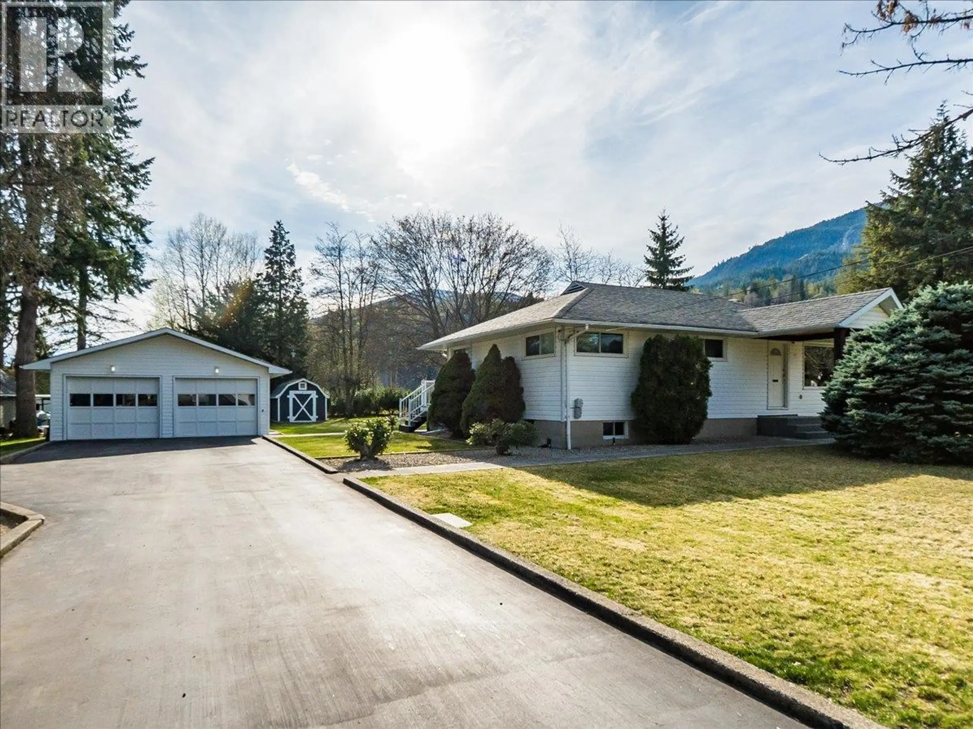 Property at 112 100th Street, Castlegar, BC