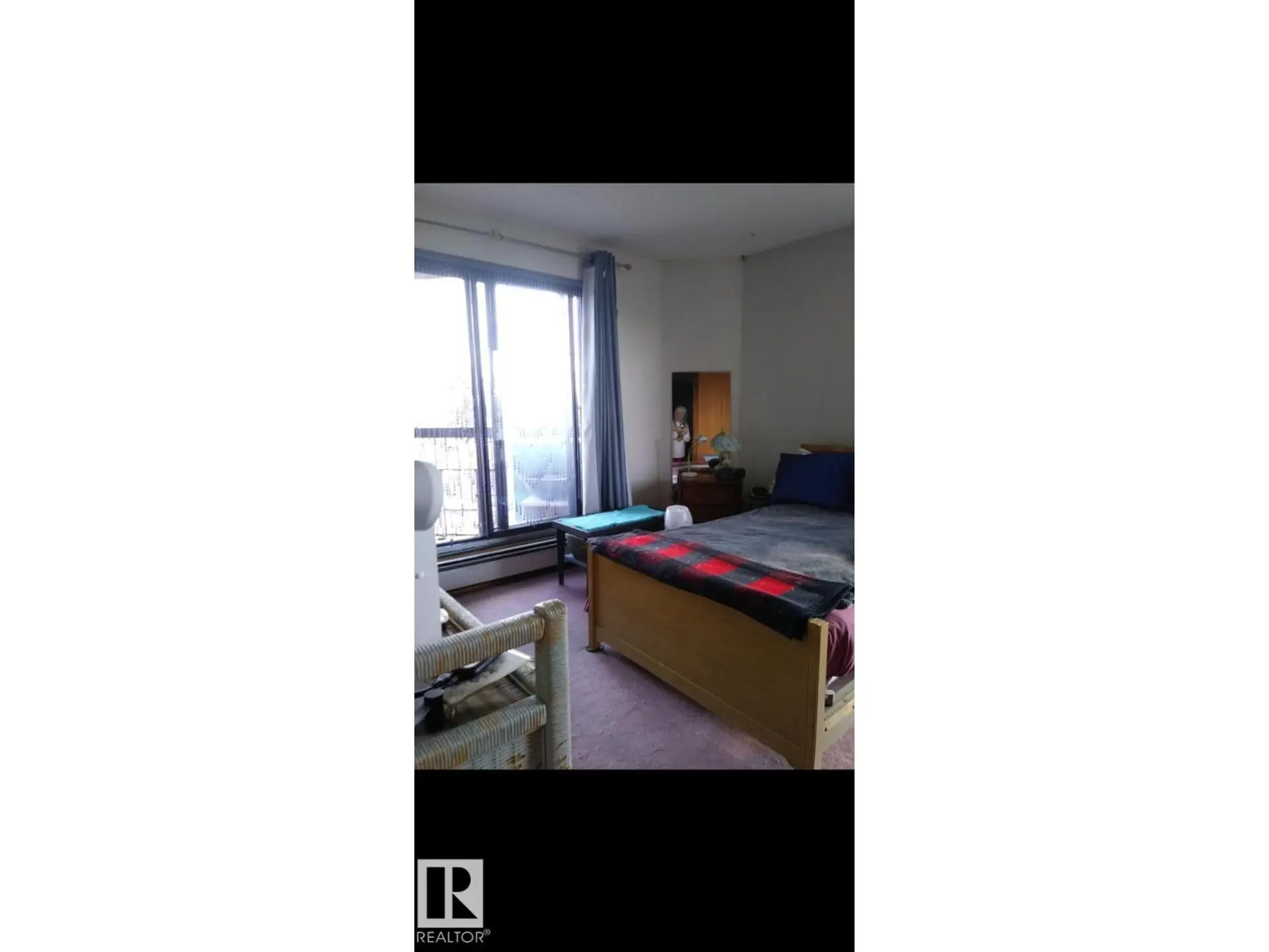 #401 10743 107 ST NW NW - Image 18