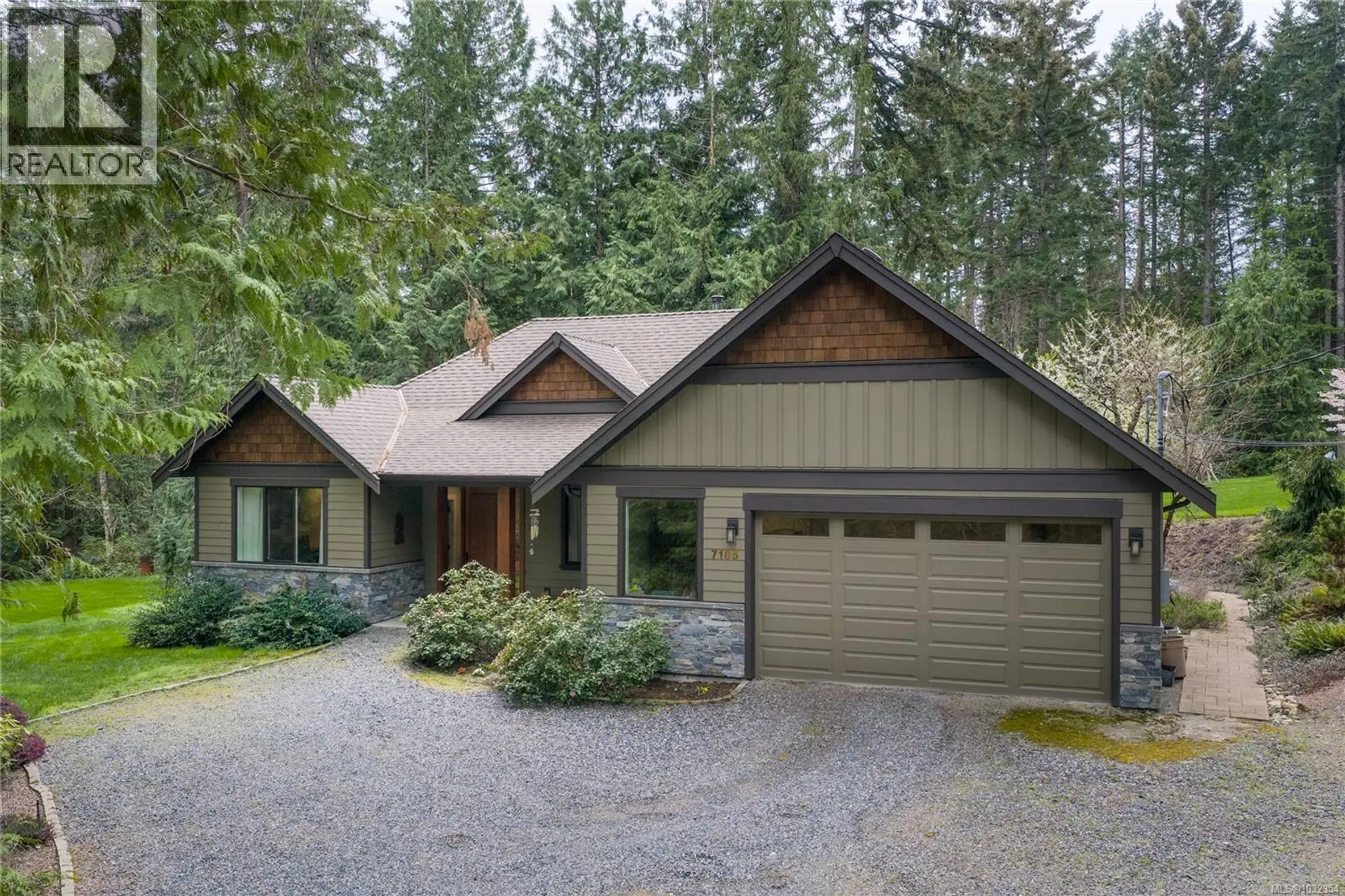 Property at 7165 Royal Dr, Lantzville, BC