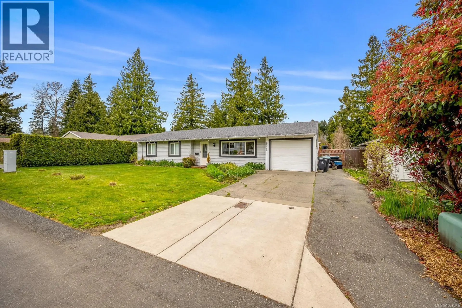 Property at 2188 NOEL AVE, Comox, BC