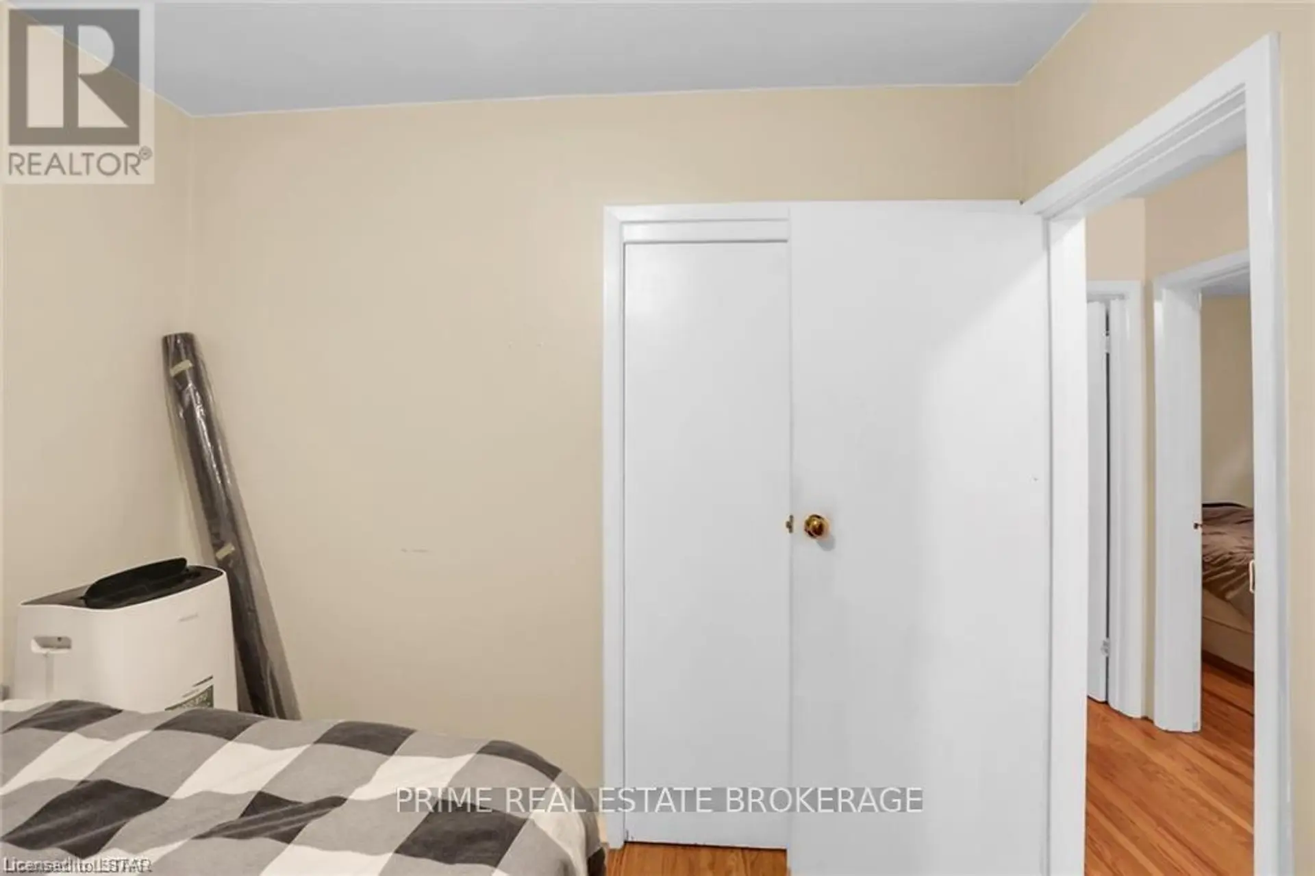 329 SALISBURY STREET - Image 11