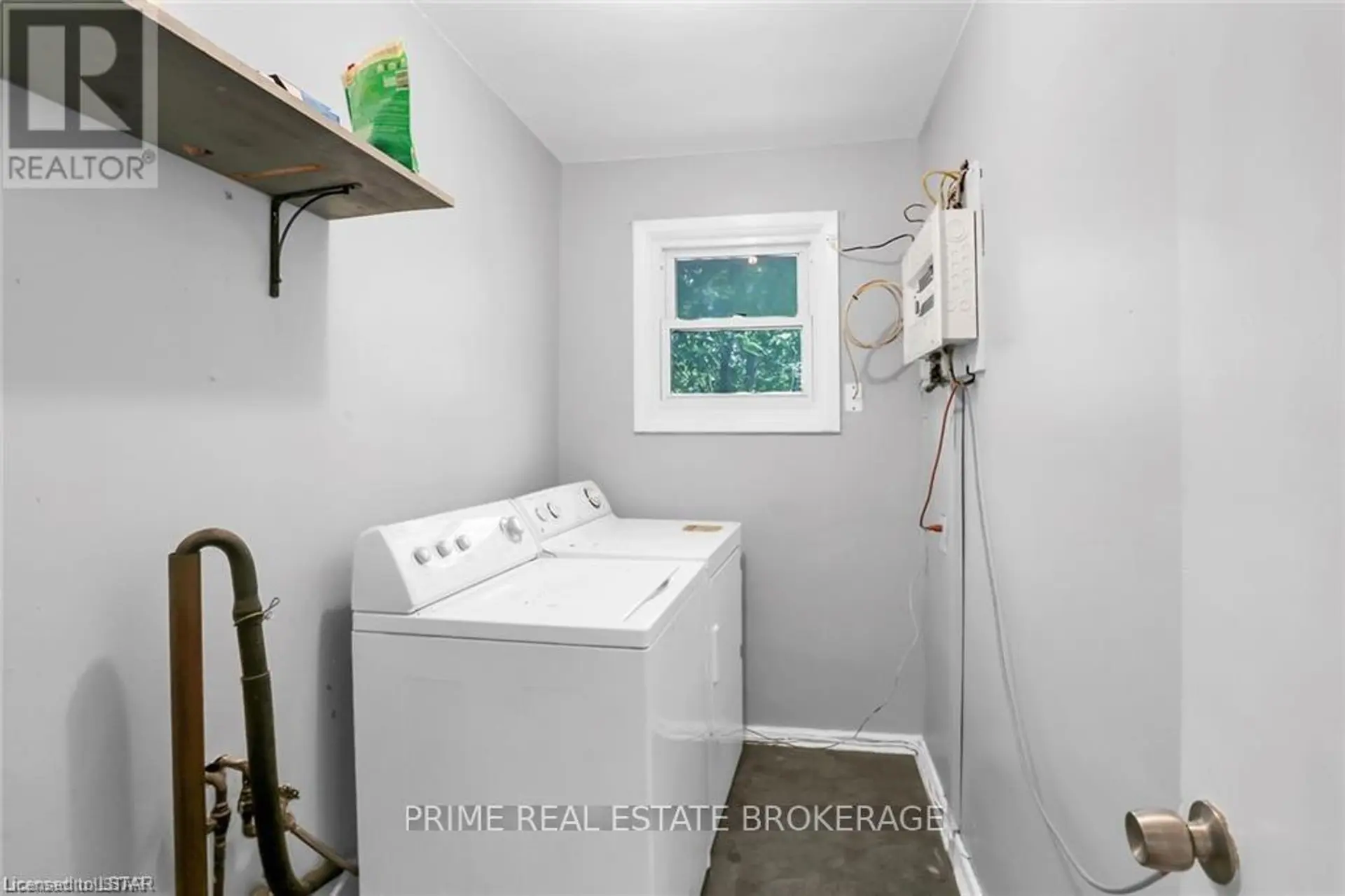 329 SALISBURY STREET - Image 15