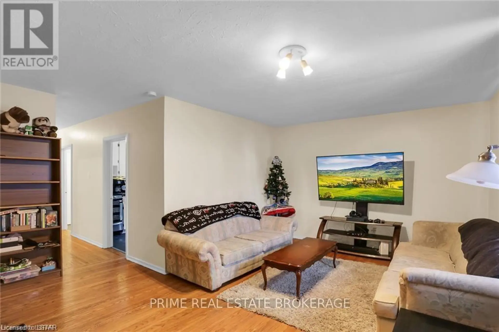 329 SALISBURY STREET - Image 4