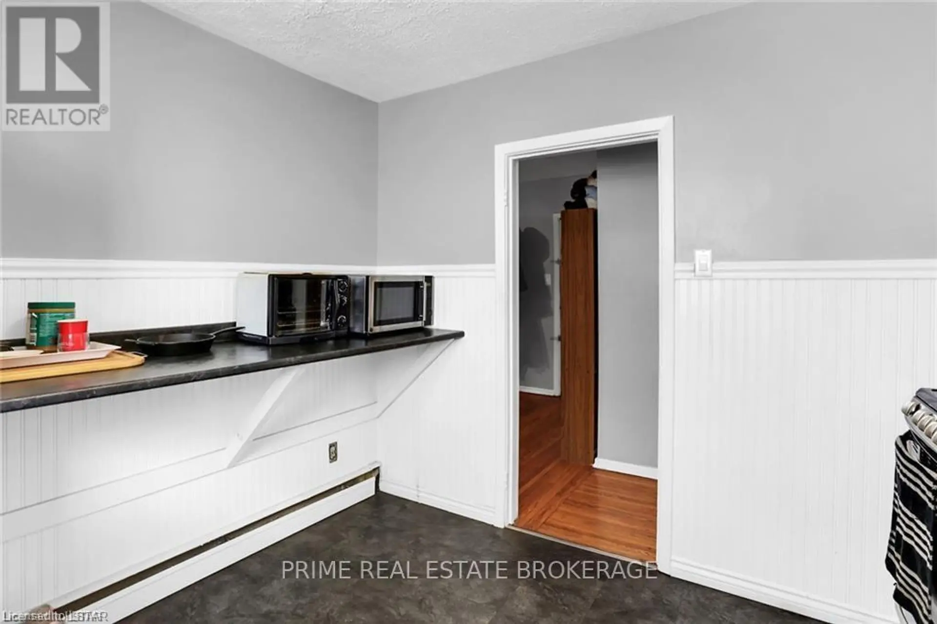 329 SALISBURY STREET - Image 9