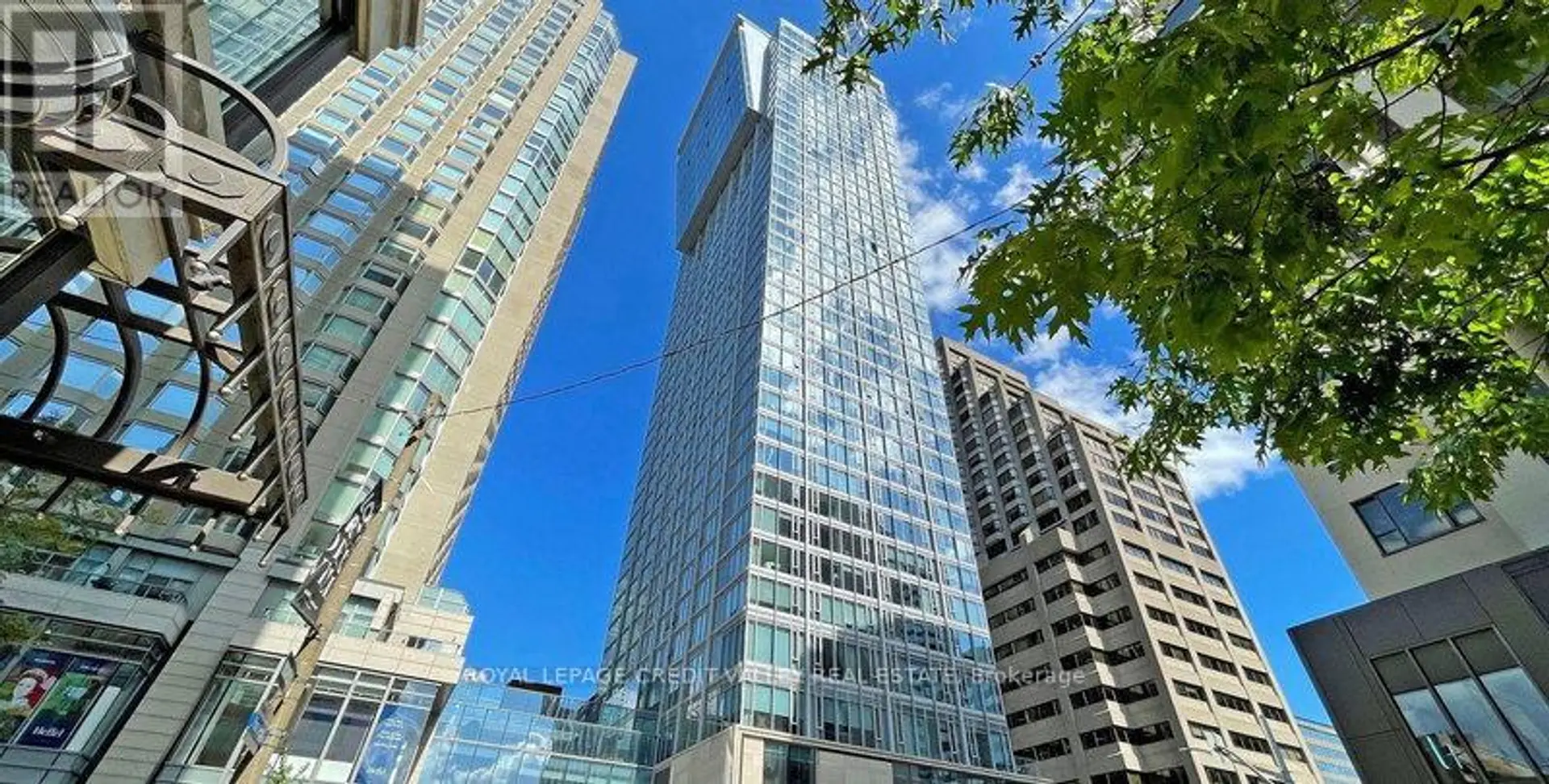 #1806 188 CUMBERLAND STREET - Image 1