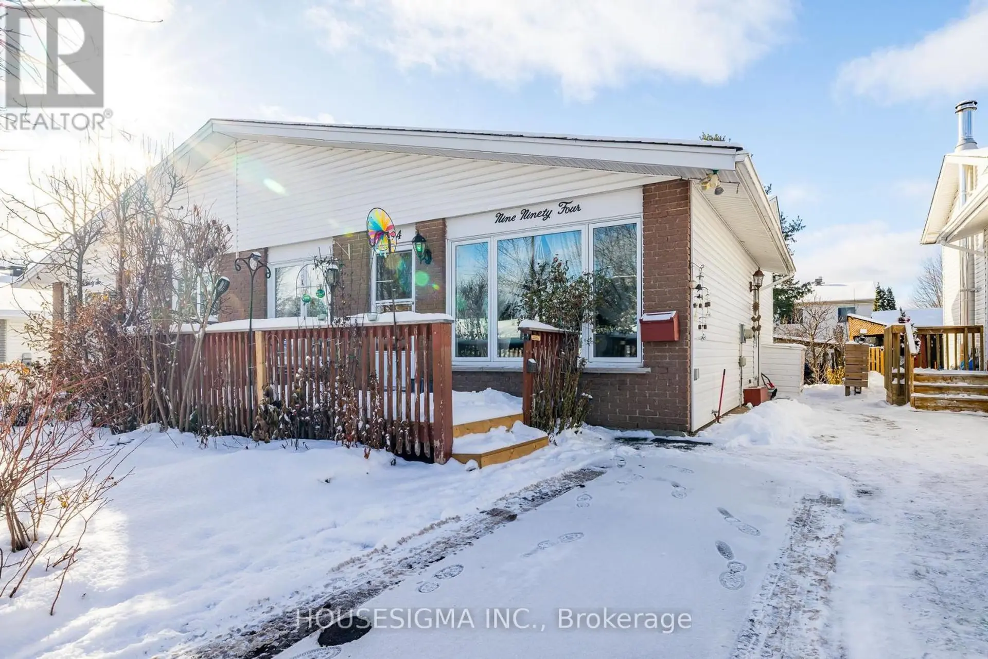 994 CHARLTON DRIVE - Image 17