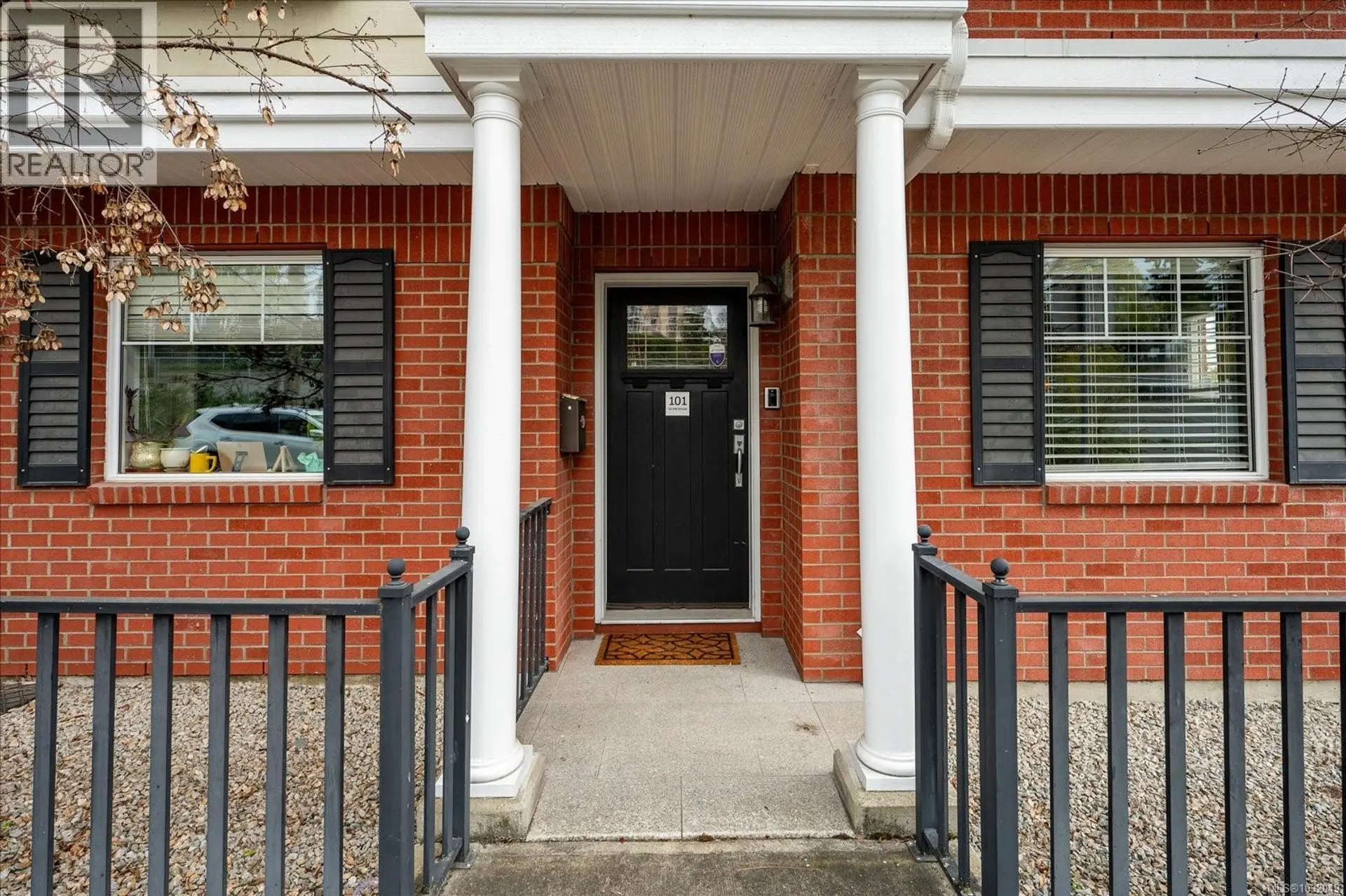 Property at #101 50 Mill St, Nanaimo, BC