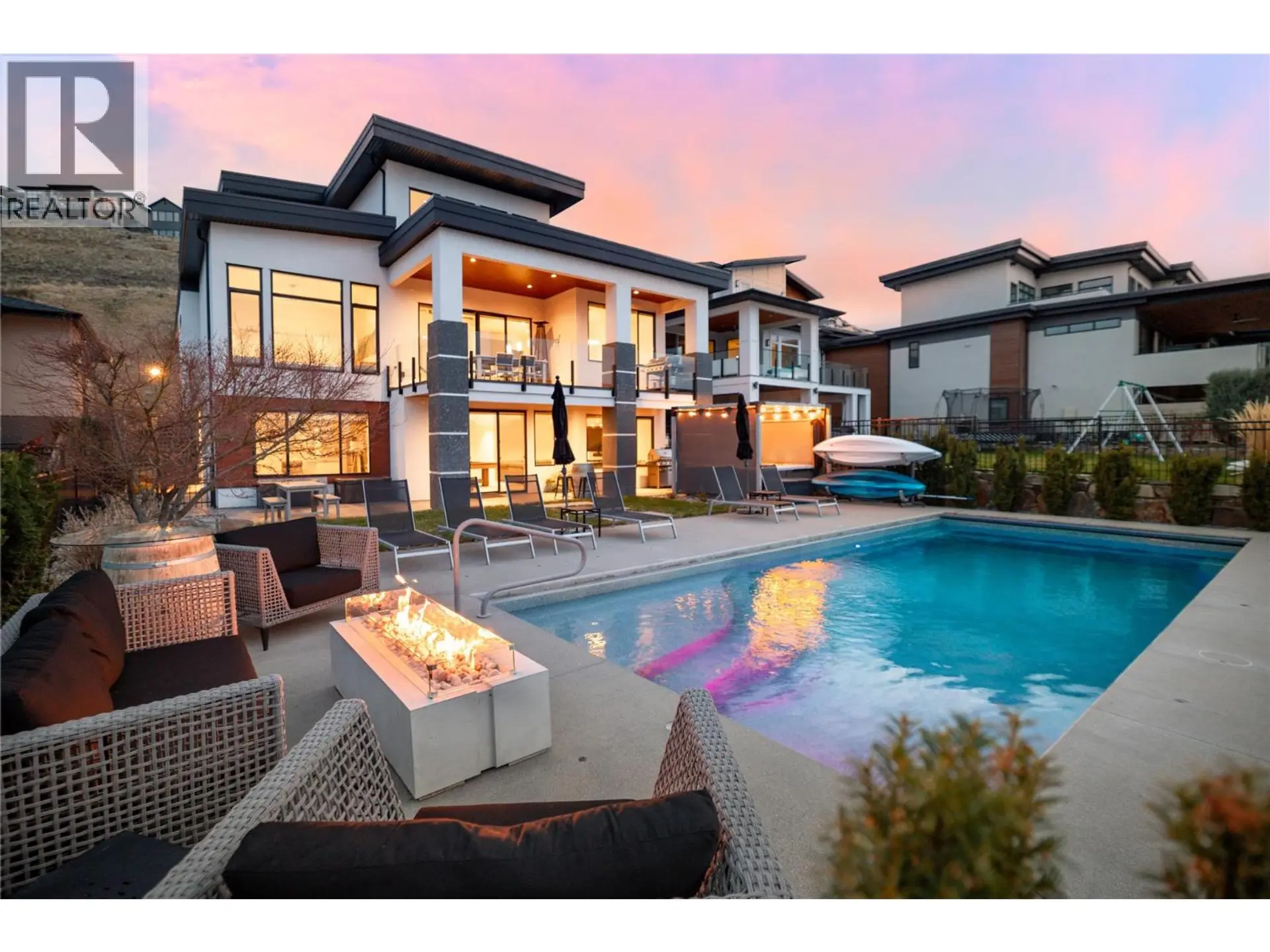 Property at 1130 Ledgeview Court, Kelowna, BC