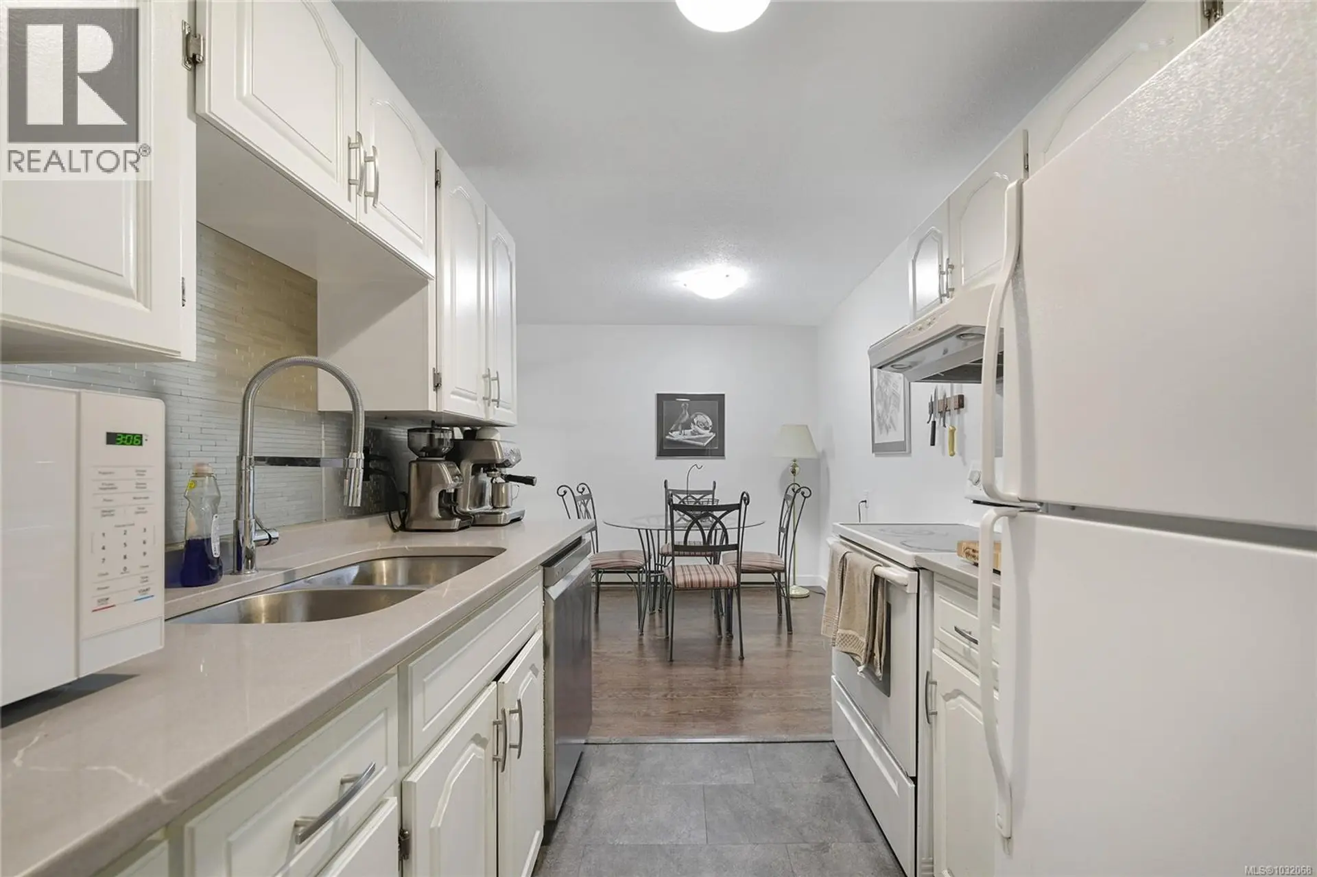 Property at #7 848 ESQUIMALT RD, Esquimalt, BC