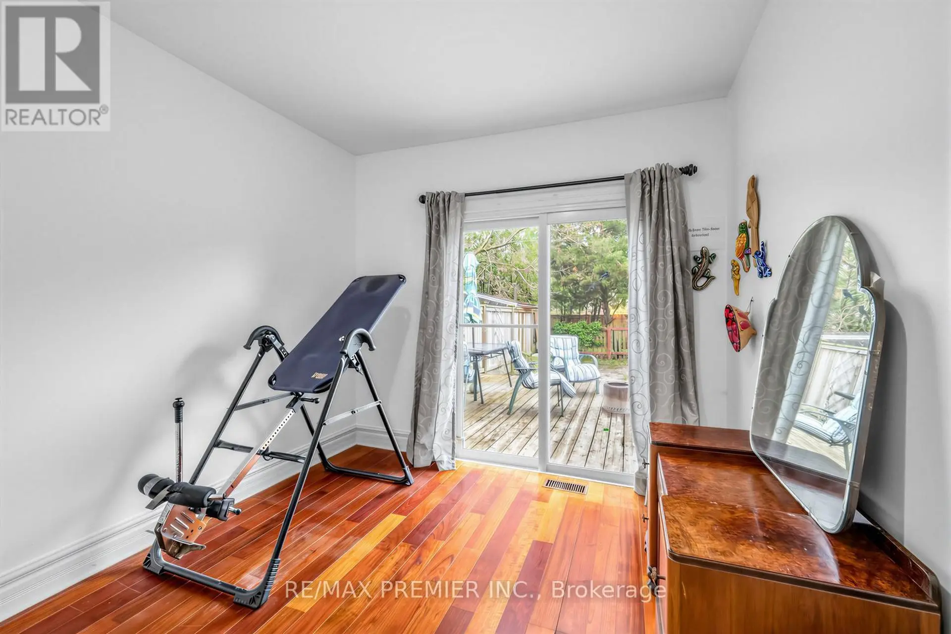 144 WESTLAKE AVENUE - Image 10