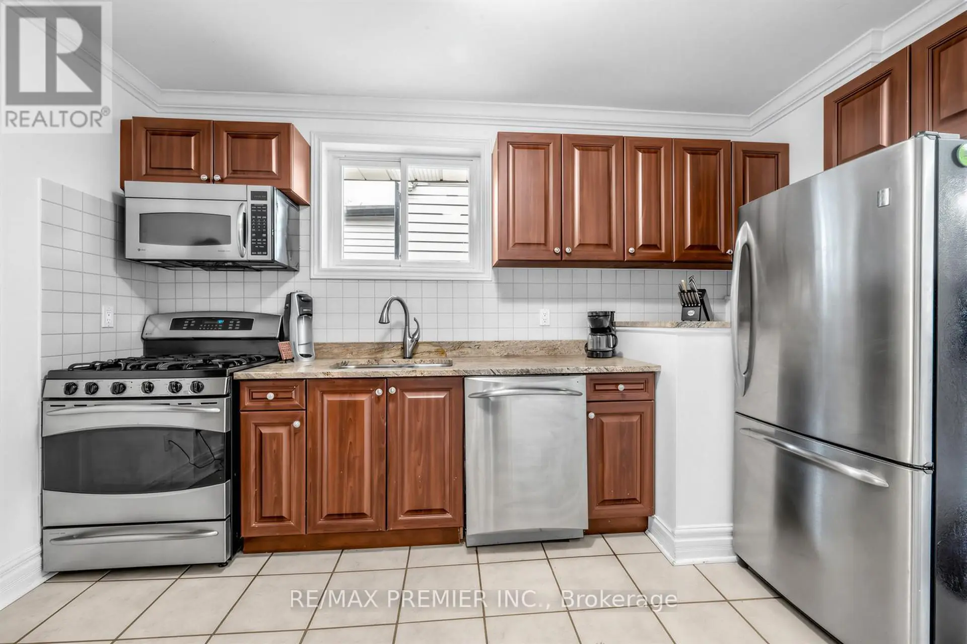 144 WESTLAKE AVENUE - Image 9