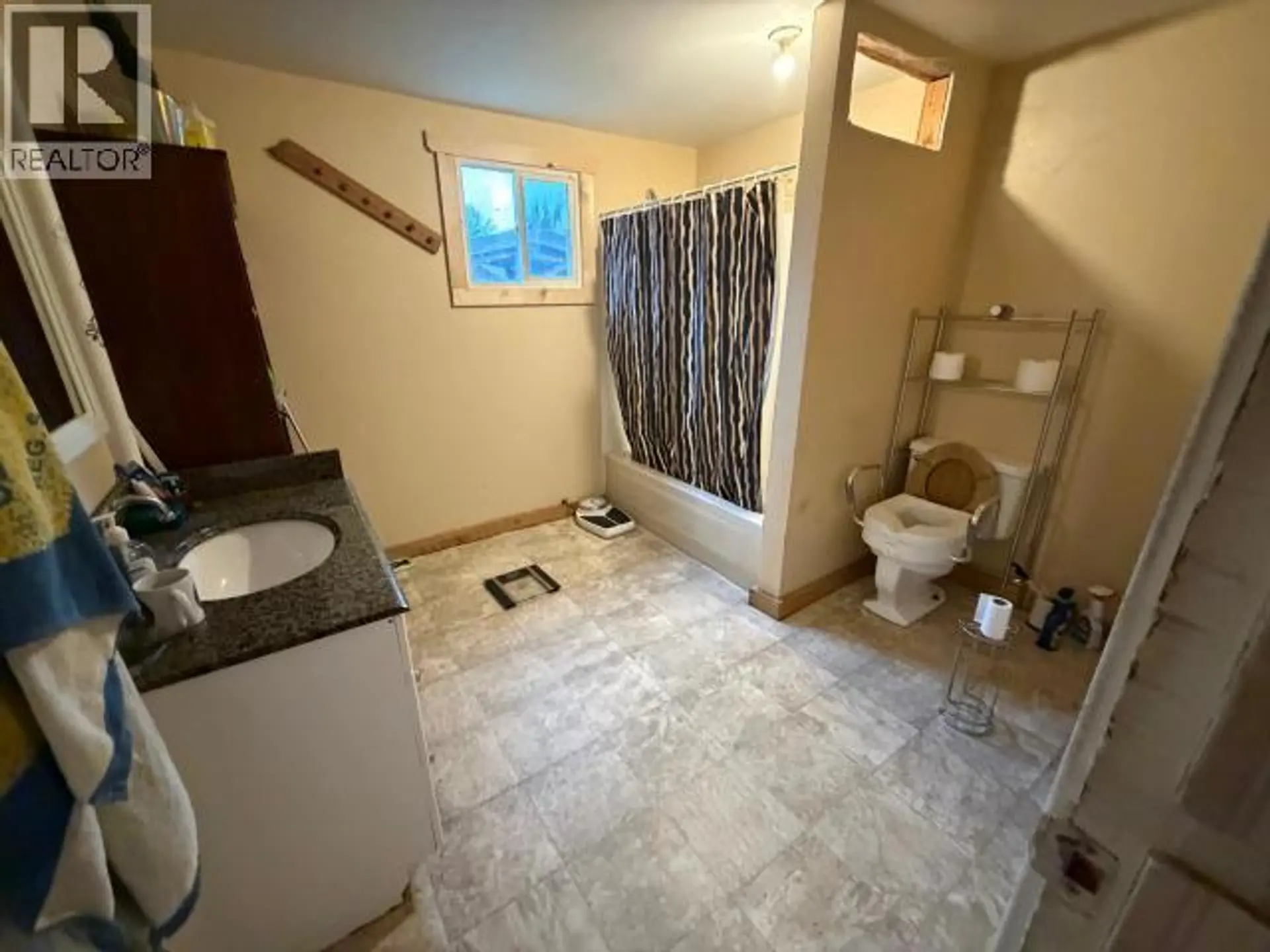 Property at 6479 SUTHERLAND AVE, Powell River, BC