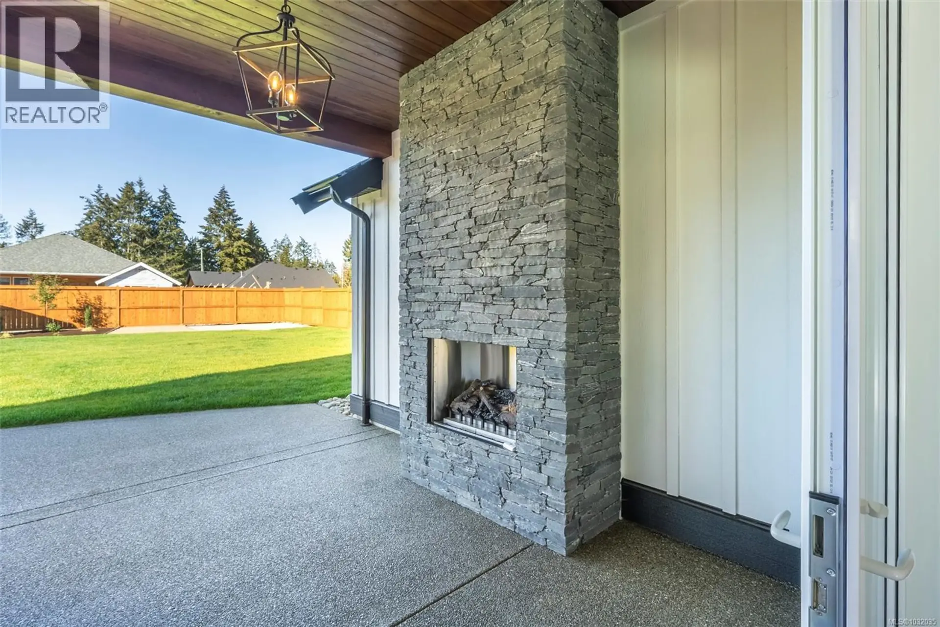 Property at 860 MARINER WAY, Parksville, BC