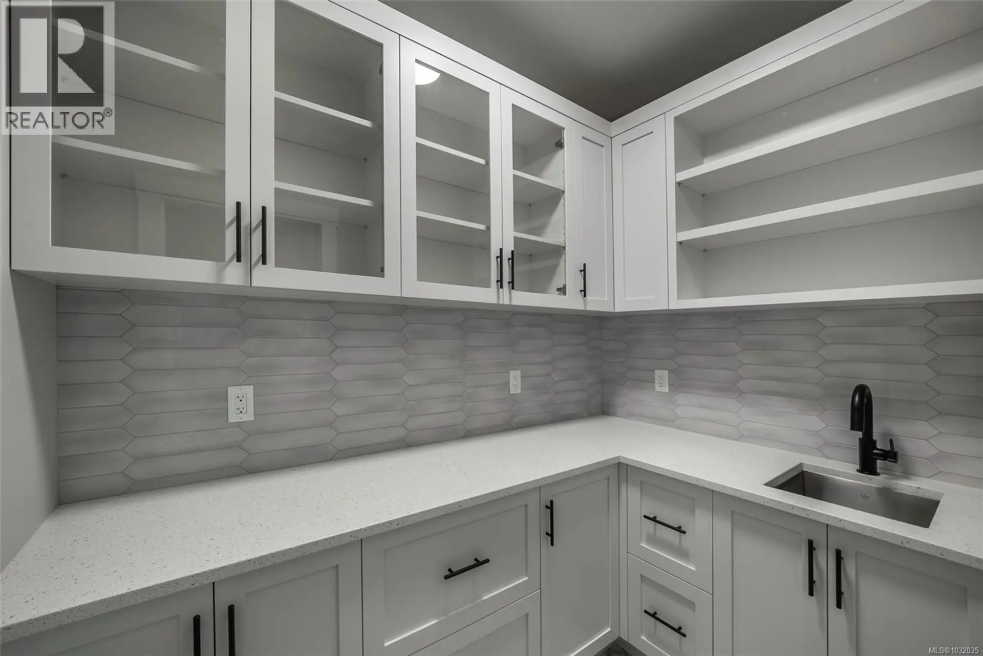 Property at 860 MARINER WAY, Parksville, BC