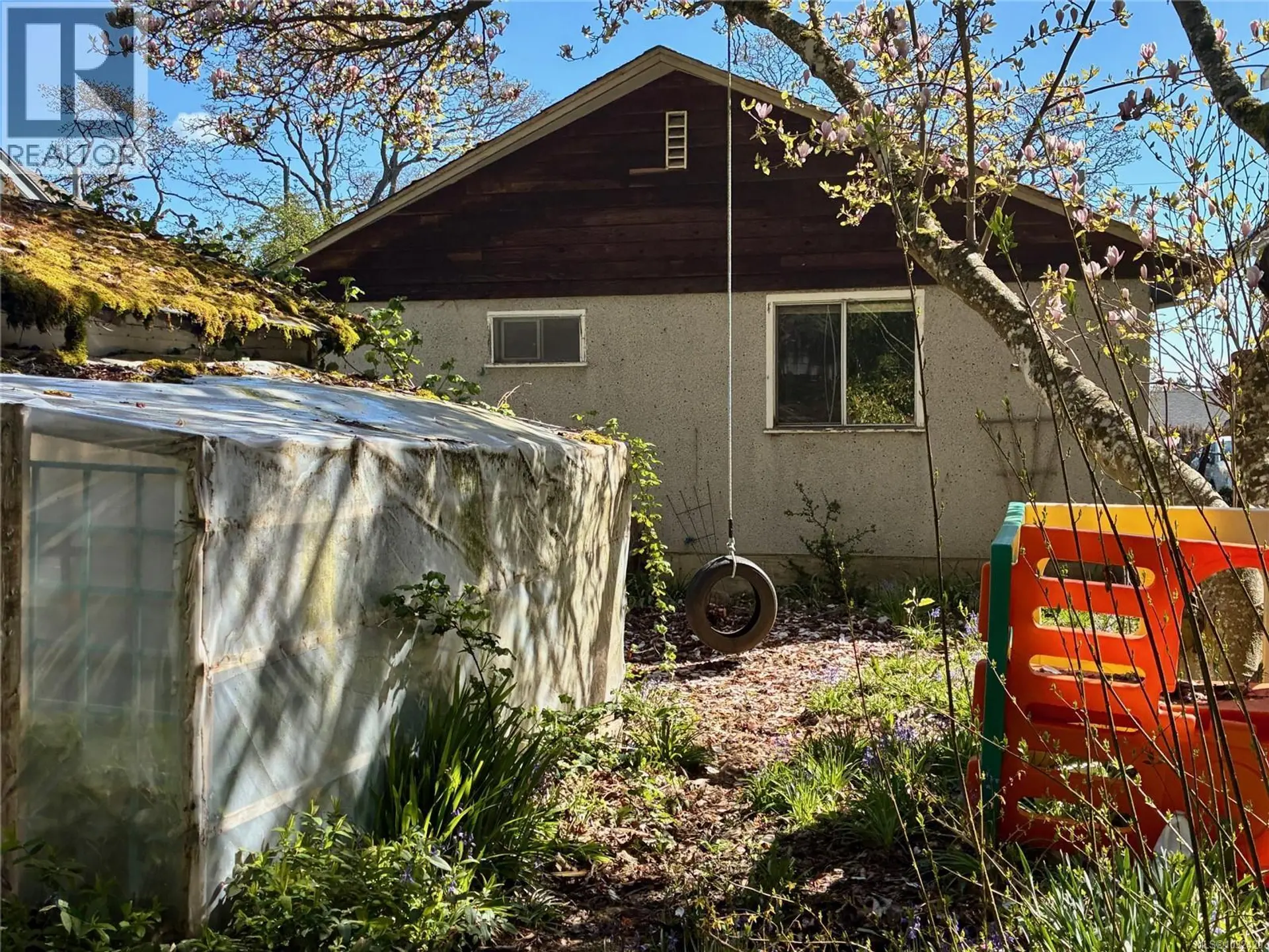 Property at 2728 AVEBURY AVE, Victoria, BC