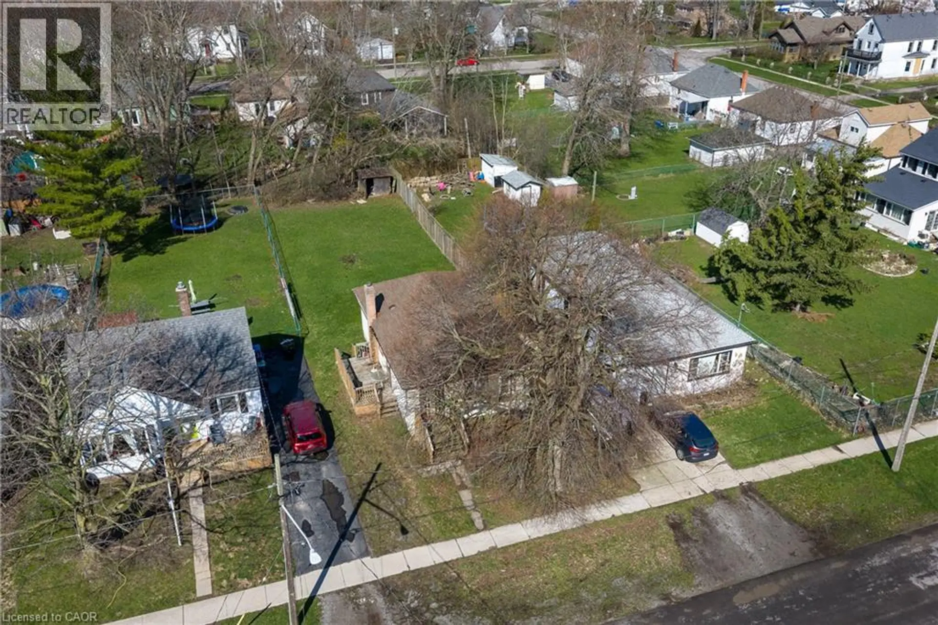 152 HIGH Street - Image 2