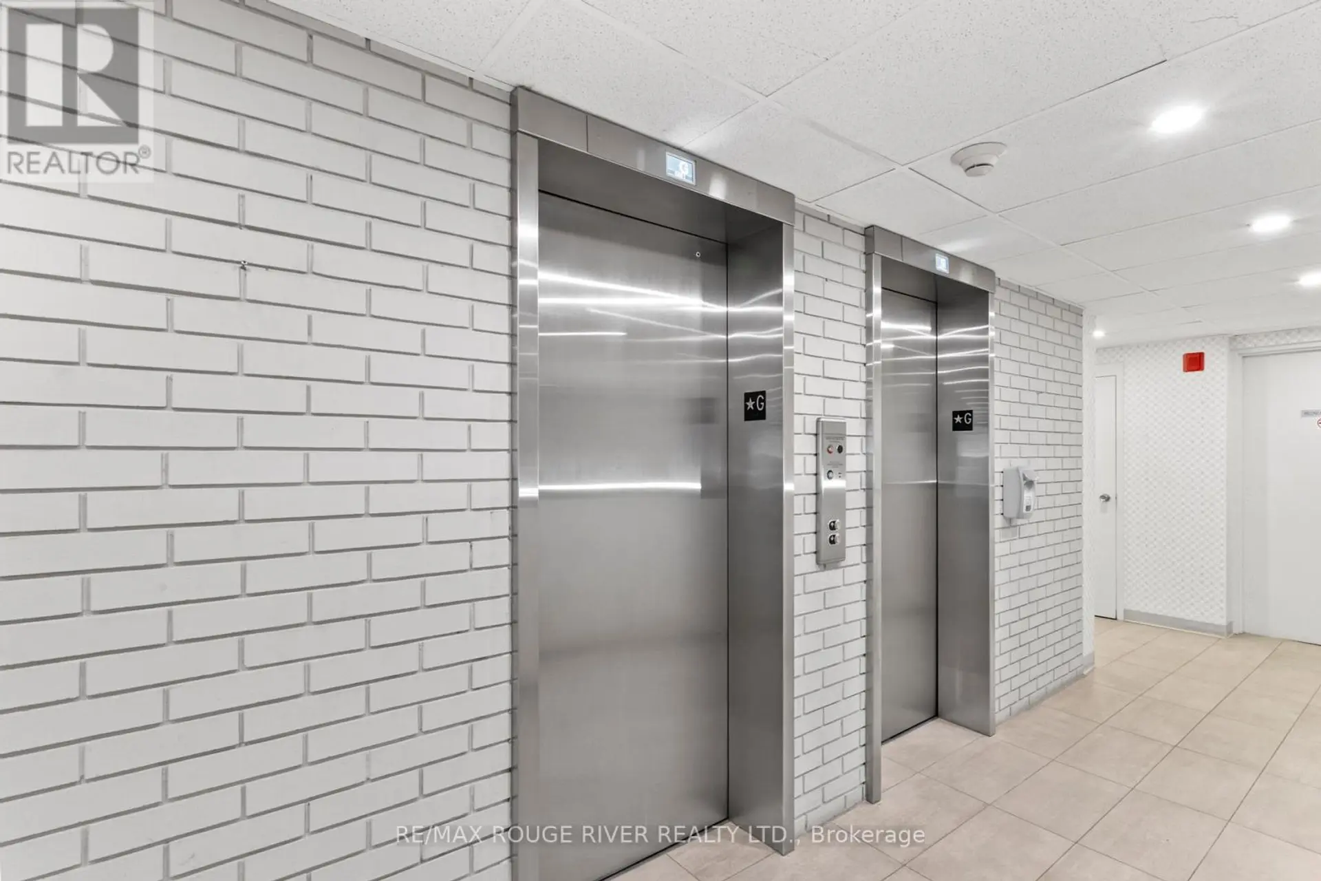 #804 40 CHICHESTER PLACE - Image 3