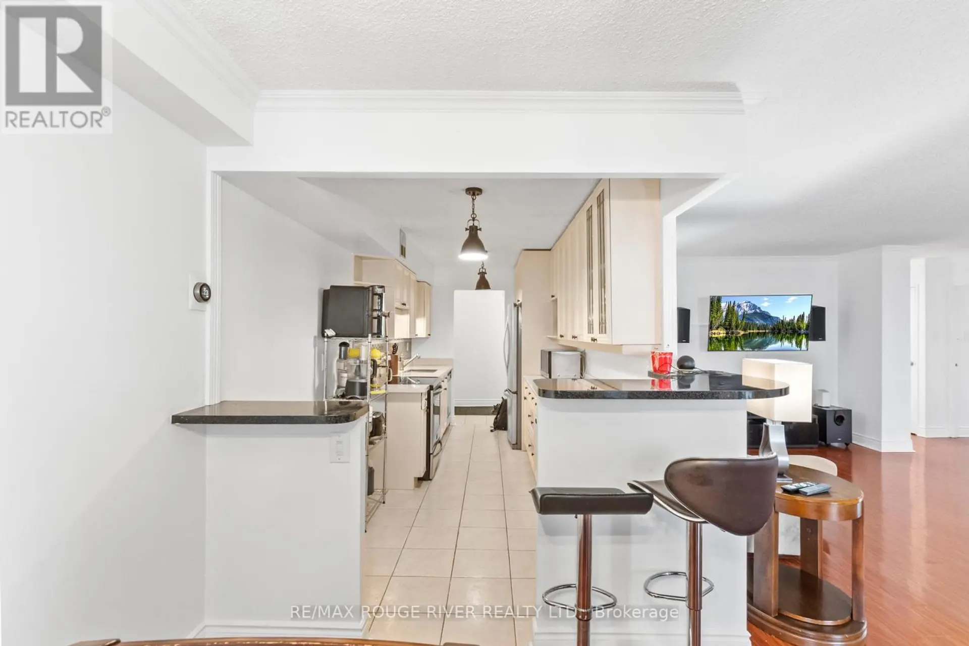#804 40 CHICHESTER PLACE - Image 9