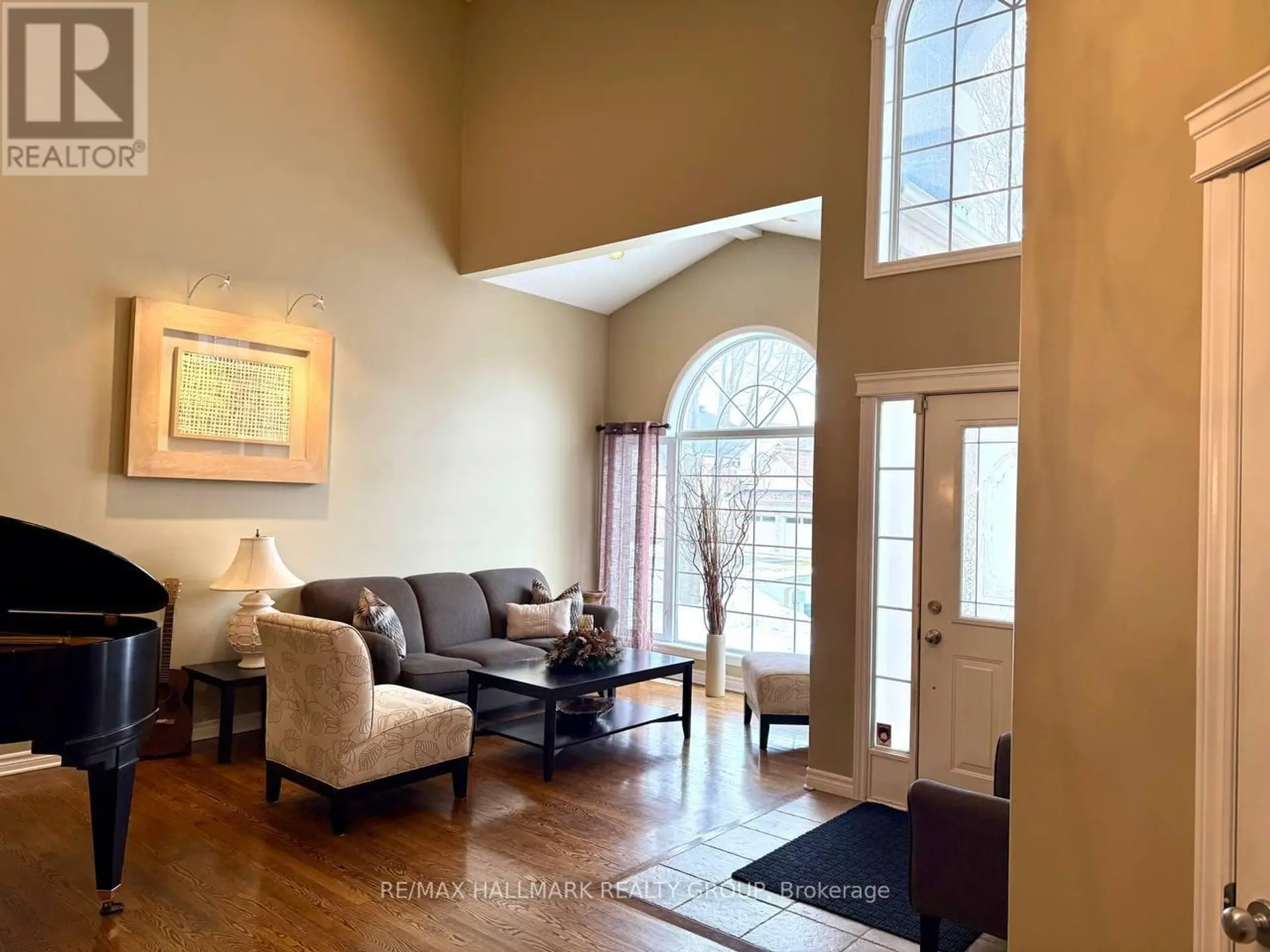 9 BLACKSHIRE CIRCLE - Image 2