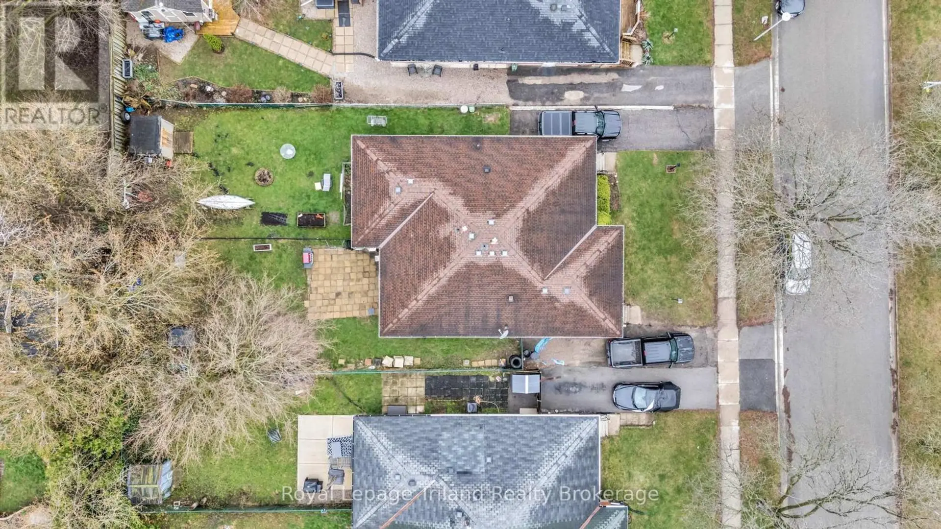 677 & 679 SEVILLA PARK PLACE - Image 11