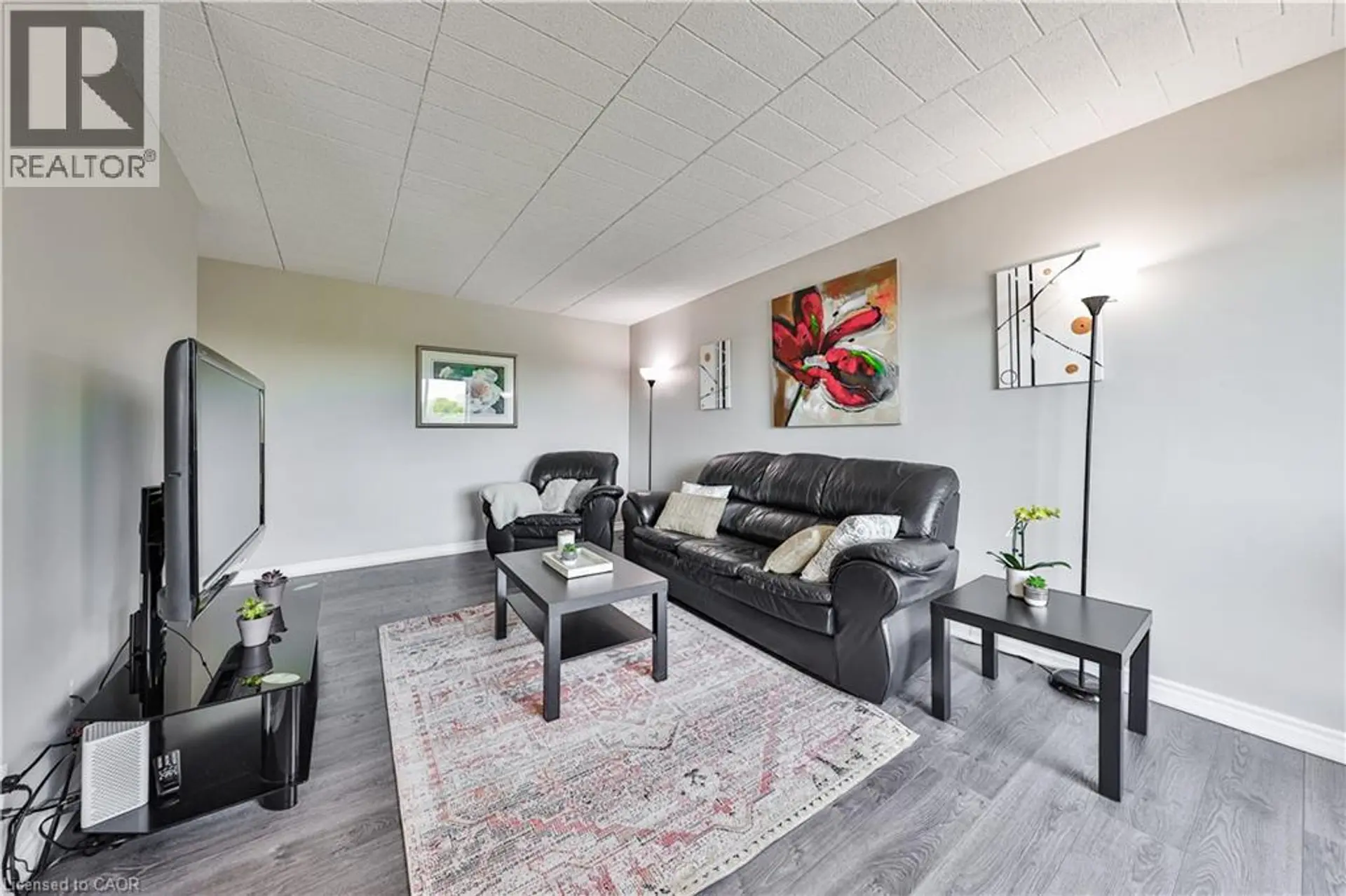 #411 29 WEST Avenue - Image 3