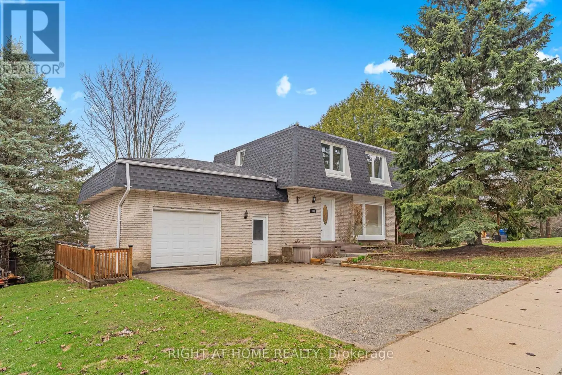 384 COUNTESS STREET N - Image 3