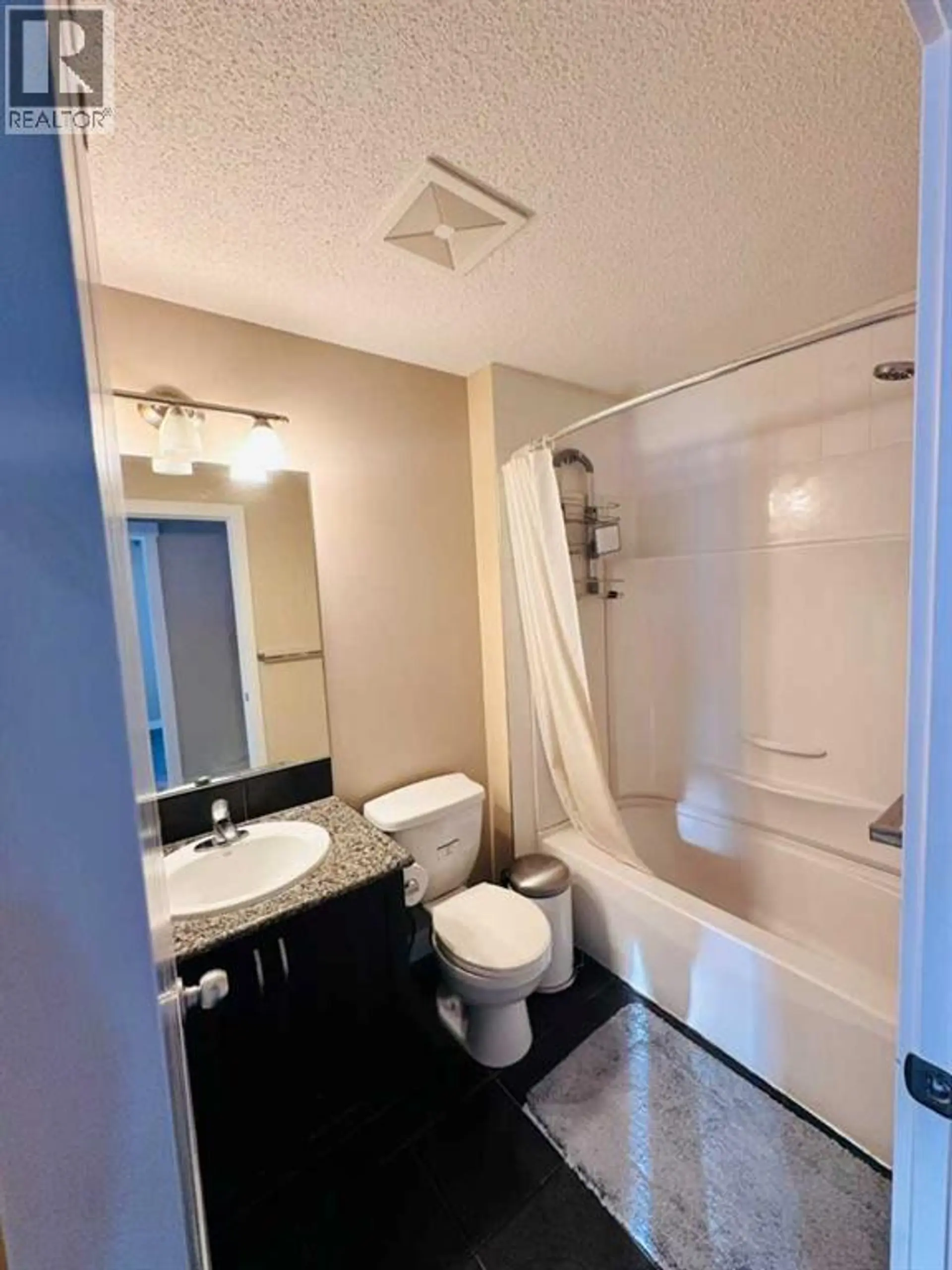225 panatella Square NW - Image 7