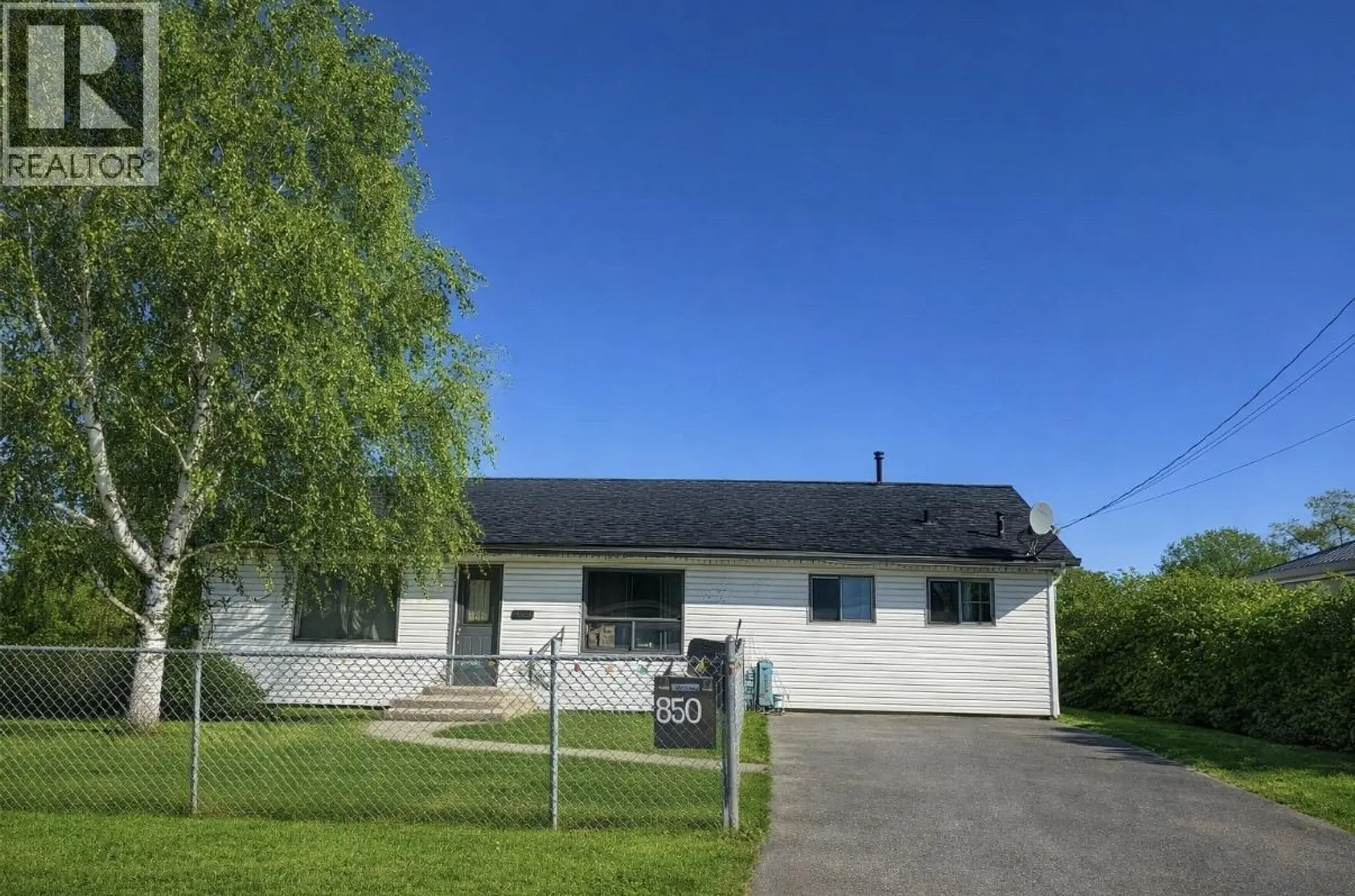 Property at 8508 98 AVENUE, Fort St. John, BC