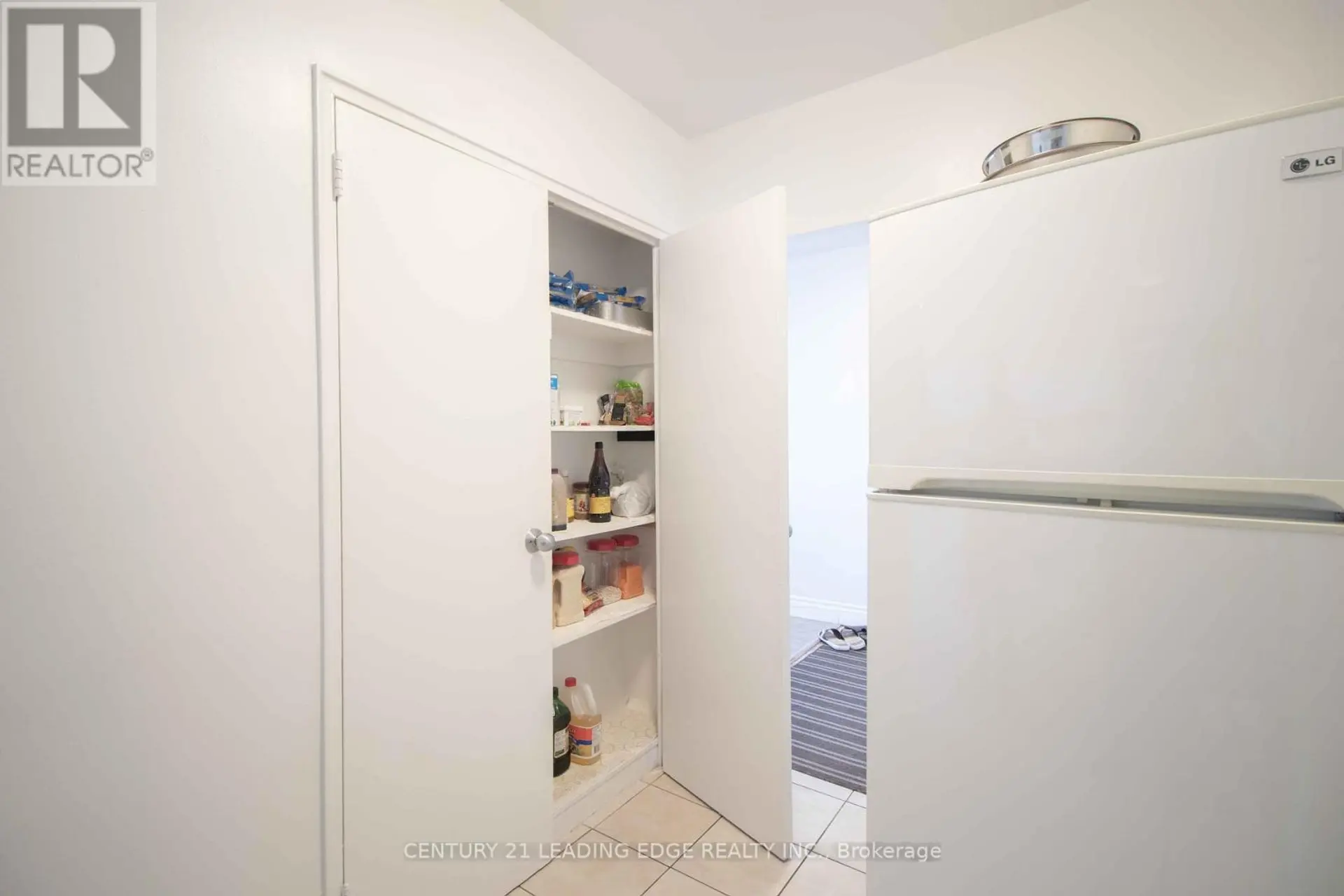 #703 80 GRANDRAVINE DRIVE - Image 10