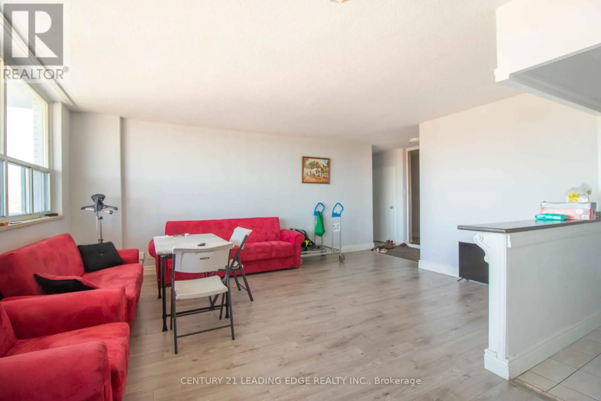 #703 80 GRANDRAVINE DRIVE - Image 5