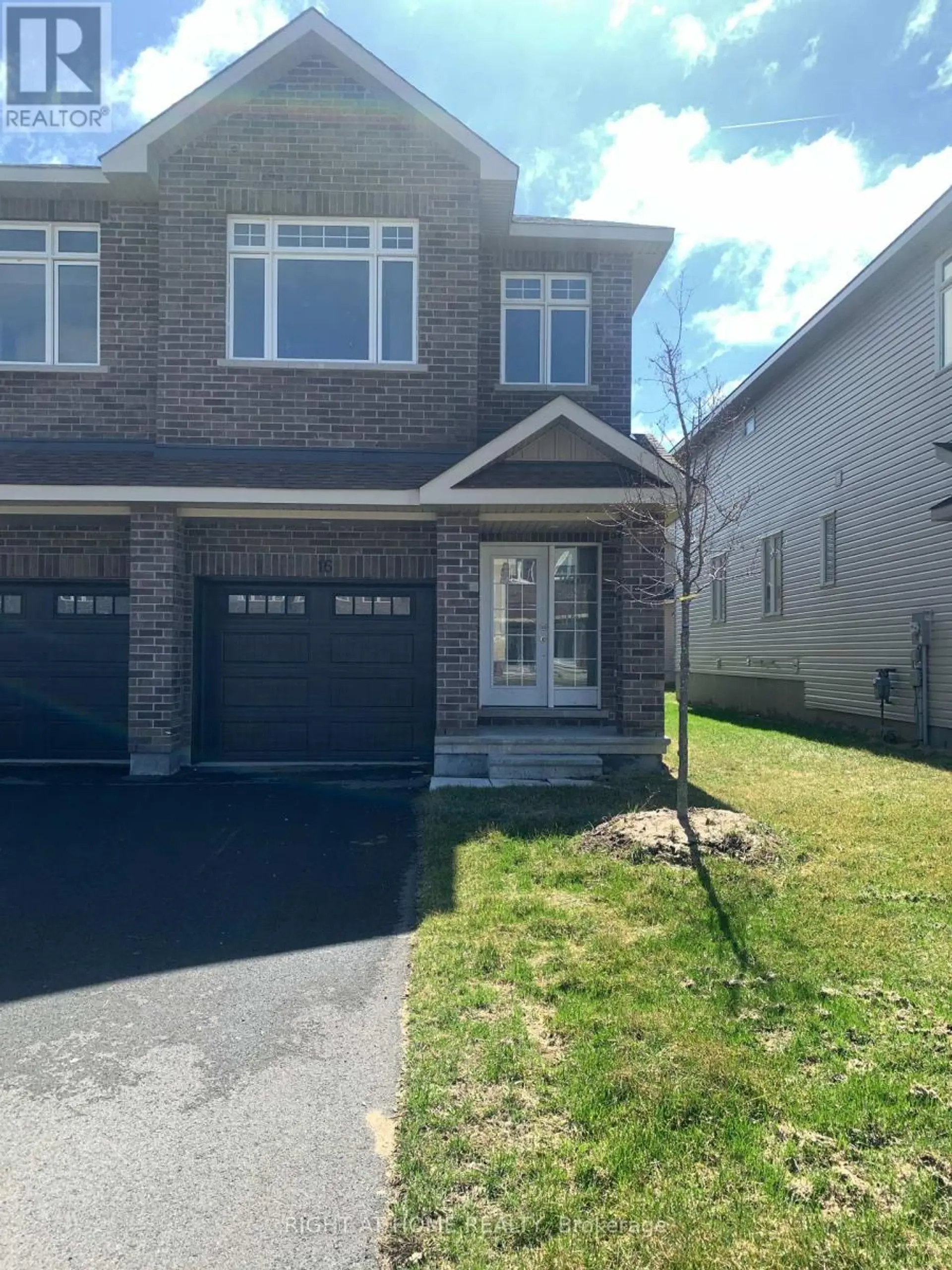 16 WYLIE WAY - Image 1