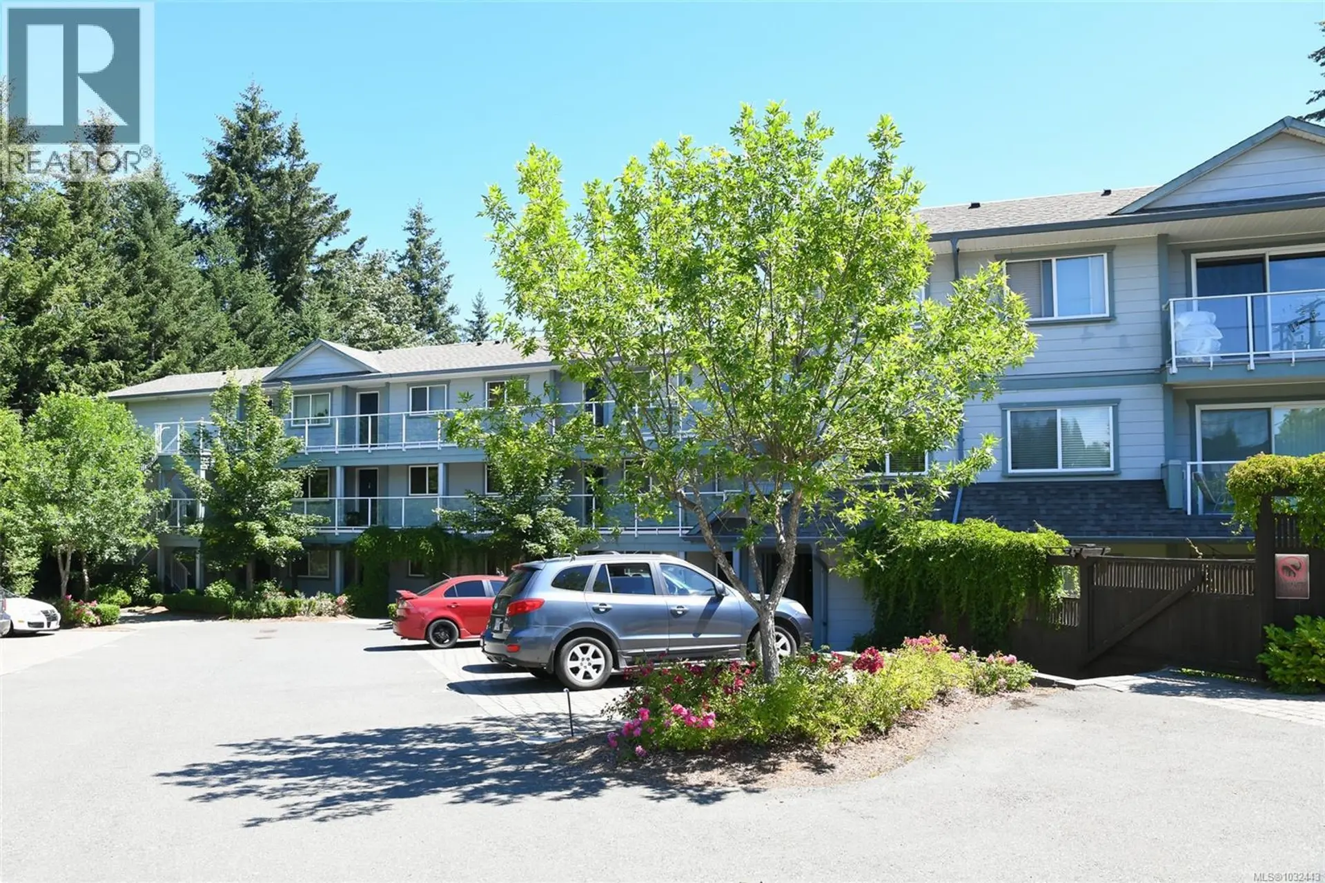 Property at #302 840 Shamrock Pl, Comox, BC