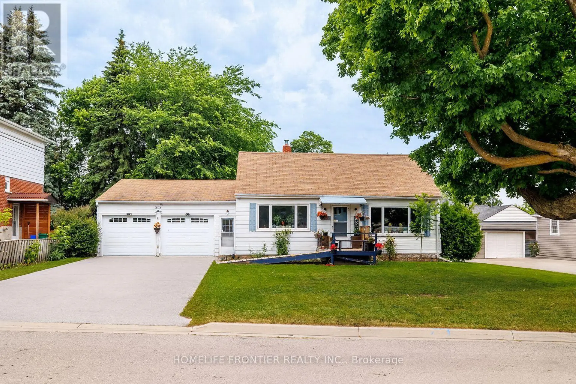 593 WATSON AVENUE - Image 2