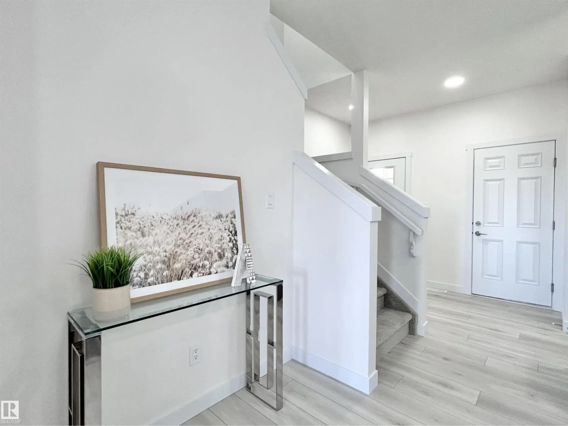 19704 29 AV NW - Image 3