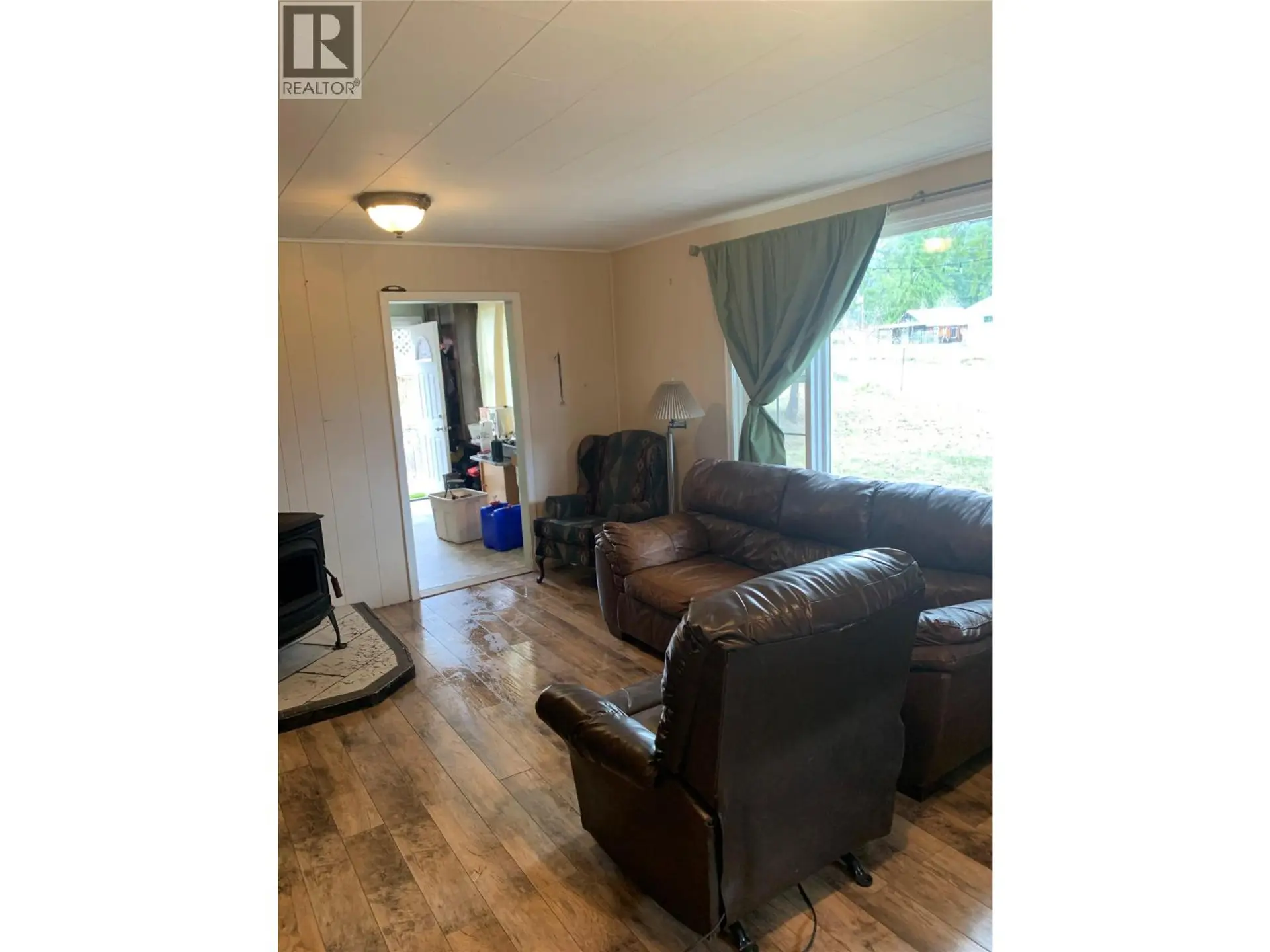 Property at 572 6 Highway, Nakusp, BC