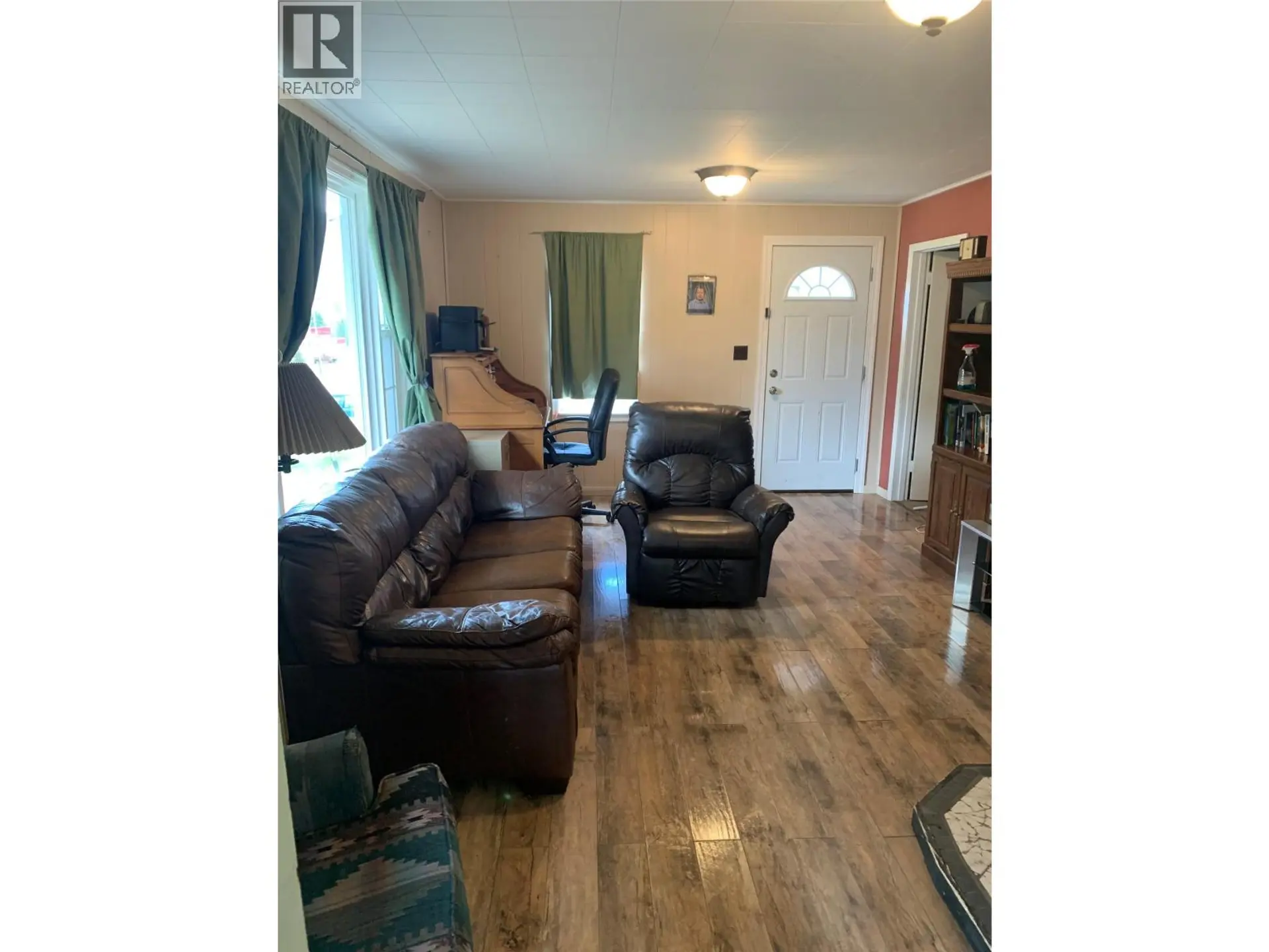 Property at 572 6 Highway, Nakusp, BC