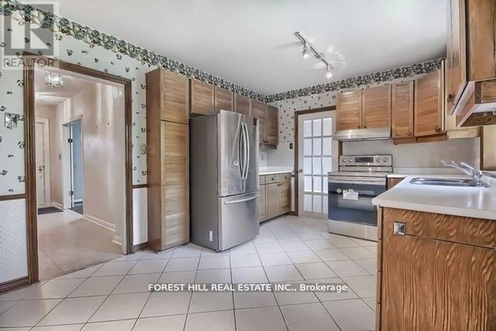 73 RIVERSIDE BOULEVARD - Image 12