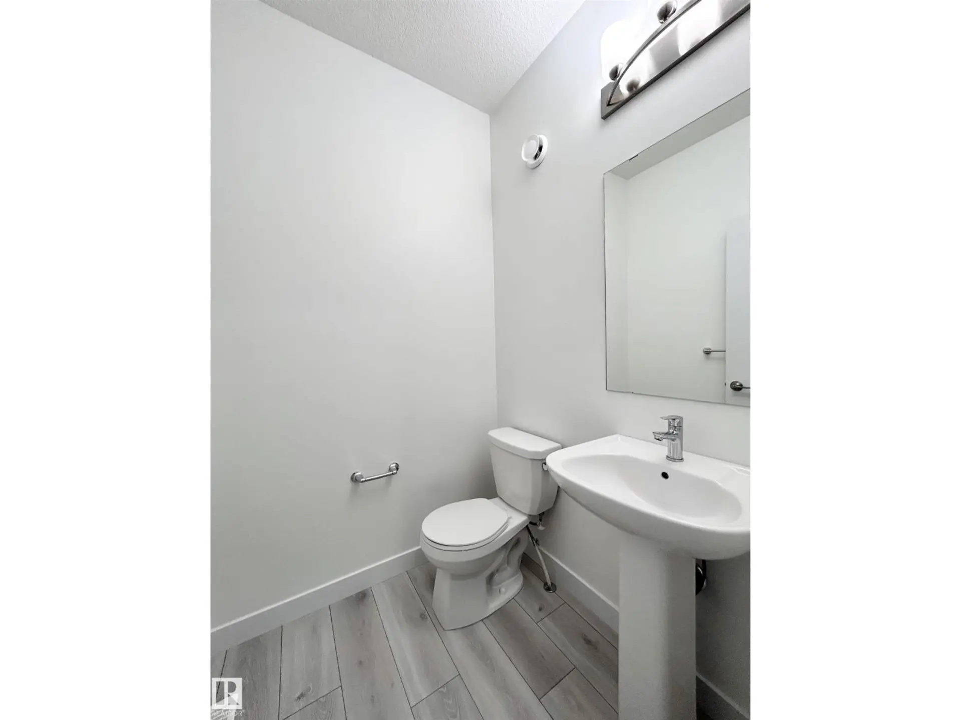 19634 29 AV NW - Image 7